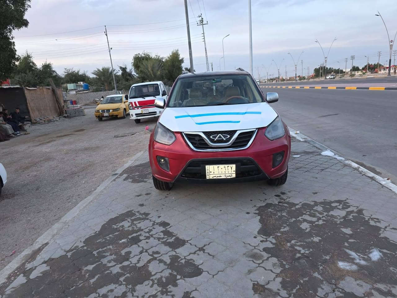 سلام عليكم اخوان سياره تيكو البيع سياره حلوه خير من الله دهن جديد بريك جديد تخم تاير جديد باتري جديد سياره مال بنيه ومحتاجين عربانه خلفيه حداديه كله جديده دوشمه جديد  تبريد نقص بس الغاز مديل2013 سعر38 مكاني بصره طويسه رقم الهاتف ***********
