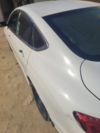 C200  البيع  السعر 95 وبيه مجال  07827529294