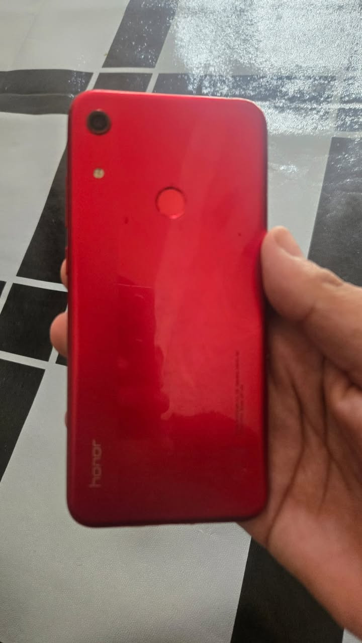 هونر y6s للبيع\nذاكرة 32\nجهاز نضيف سعر مناسب \nالسعر 40 الف \nمكاني ناصرية مركز\nللتواصل ***********:
