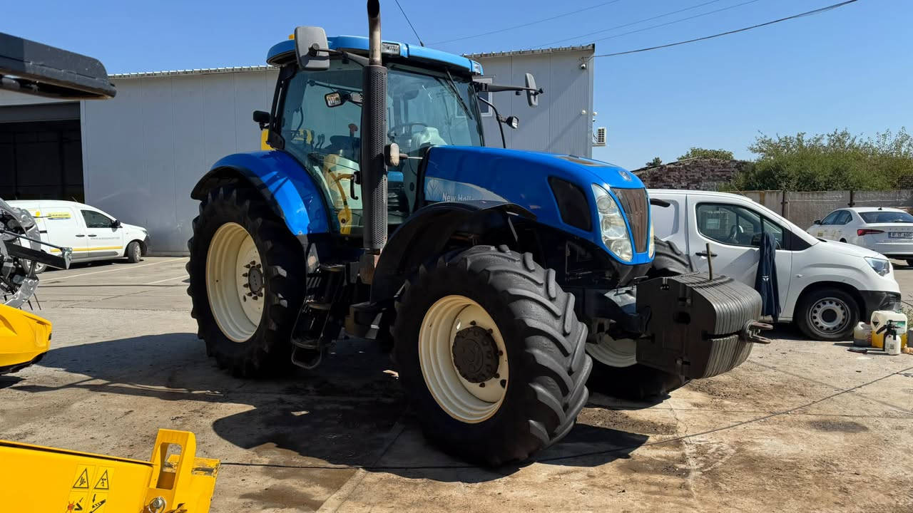 نيوهولند T7040 • ٢٠٠٨ • سماء الجديدة