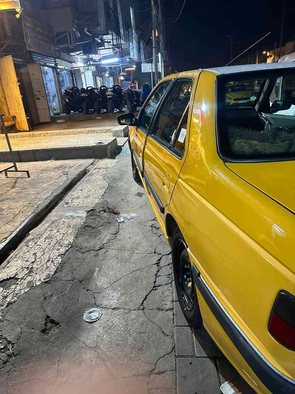 بيجو بارص 2015
ماشيه 137الف

سياره نضيفه 

صدر نص عمر 

رقم بغداد تحويل ثاني يوم 

بيهه طخه بنيد وجاملغ 

بدون دواخل  تبريد شغال ثلج 

مكانهه بغداد الشعب 

***********

السعر 40 وبيهه مجال
