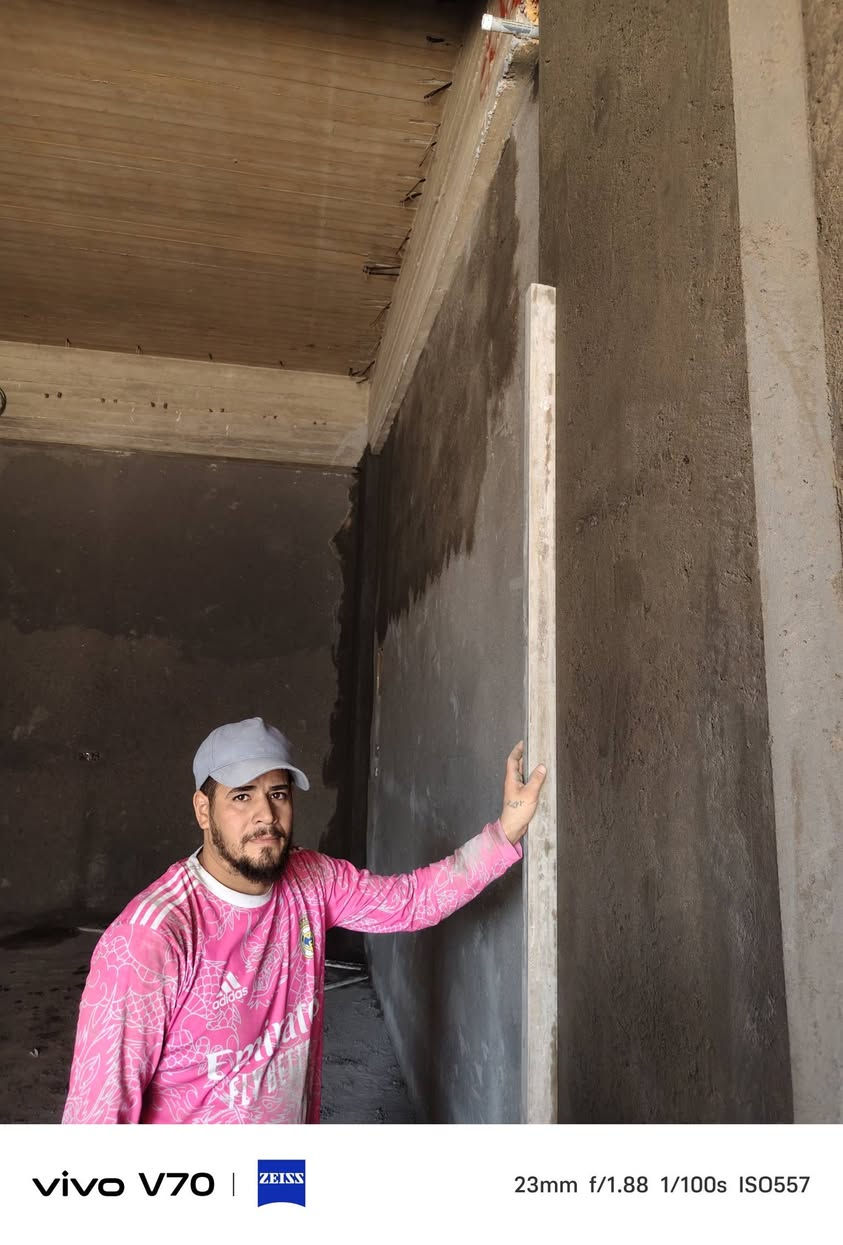 كادر لبخ مصري درجه اولى استلام مهندس وأسعار مناسبه لجميع الرقم به واتساب ***********

نص مكتوب في الصور:
- vivo V70 | ZEISS 23mm f/1.88 1/100s ISO557