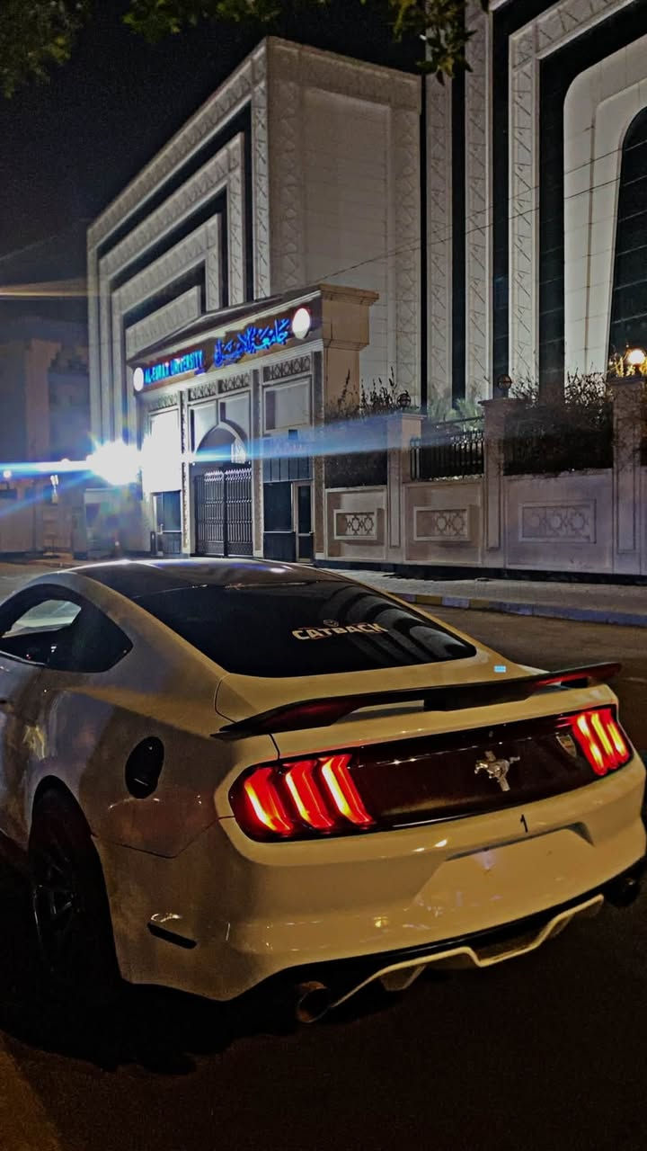 2015
6v 
كير مكينه كفاله
شاصي لغد كفاله
تبريد كهربائيات شغاله كفاله
رقم بغداد سنويته لل 2031
***********
