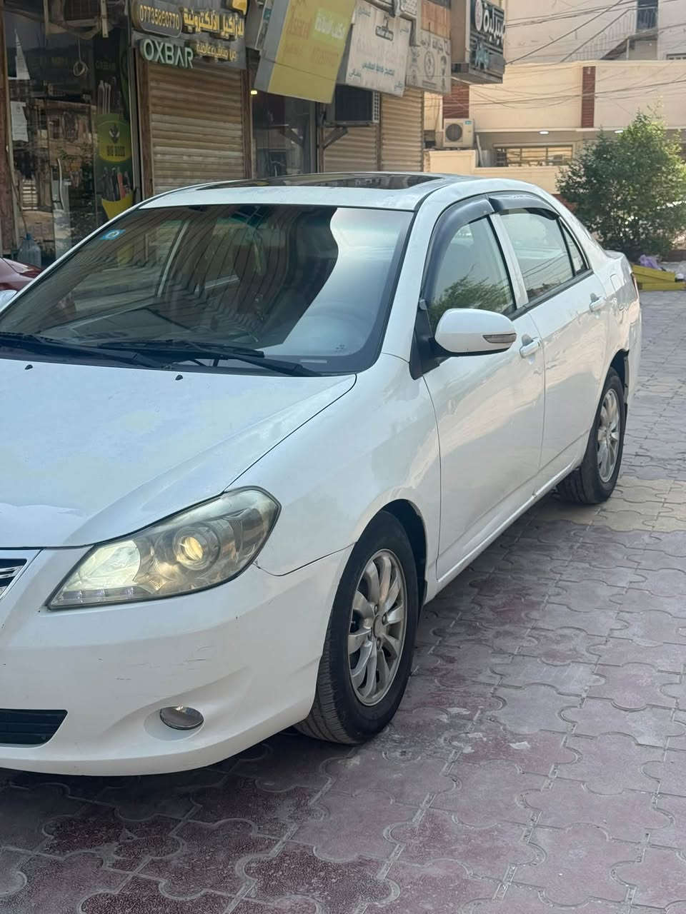 للبيع بي واي دي  جي أثريّ اوتوماتيك رقم بغداد ٢٠١٣
مابيها اي نقص مكفوله من الصبغ والضربه والتبديل فقط جراد بيها بصمه تشغيل وأبواب وجنطه كير مكينه صدر أمامي خلفي كله تمام  مكينه ١٨٠٠ كير أوتو داخل نظيف جداً كشنات جلد بلاد تحكم ستيرن  اشاير بلمري رسائل ترحيب مكان السياره بغداد  حي العامل قرب مسبح الرافدين موبايل *********** بغداد السعر ٥٣ $باسمي تحويل مباشر ثاني يوم رقم وهزة وسنويه جدد

