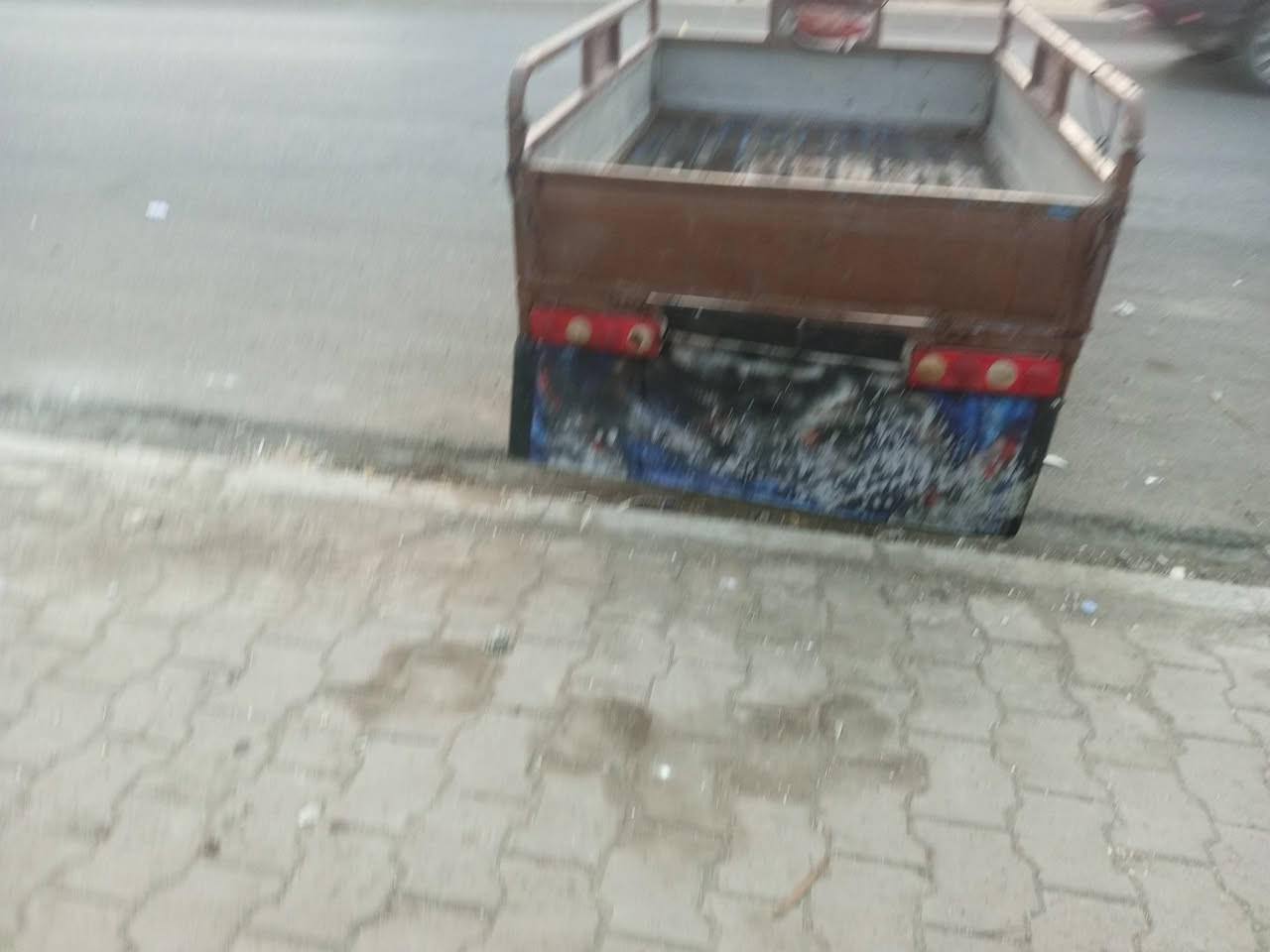 سلام وعليكم ستوته موديل 14 محرك 19ركبه محرك شرط سعره 675 وبيه مجال حك الجيه مكاني كركوك الصياده ***********
