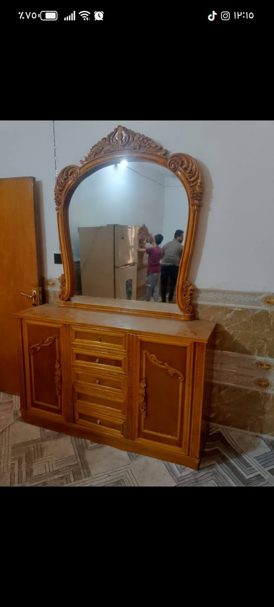 غرفة خشاب • غرفة كاملة • للبيع