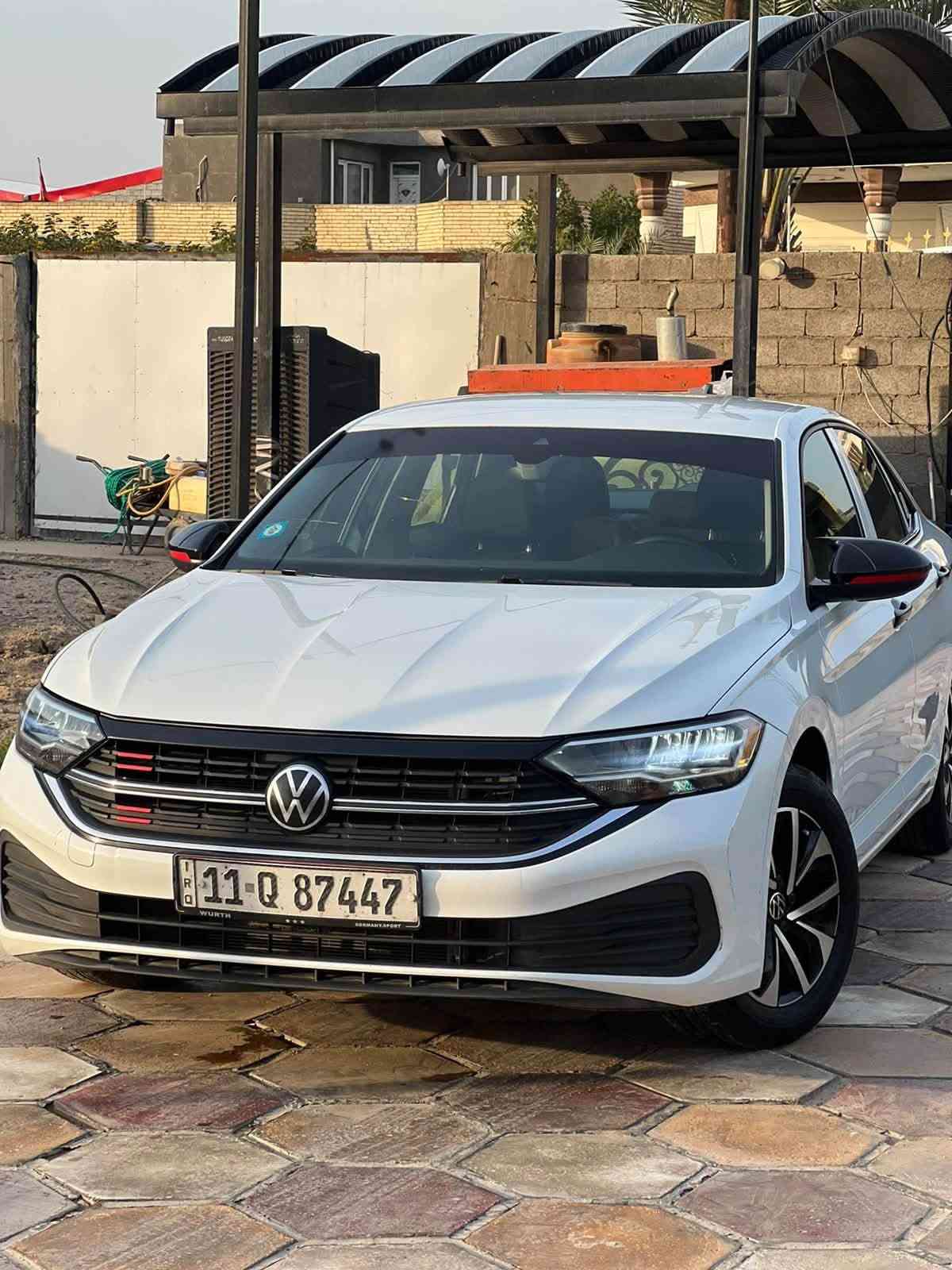 🚘 فولكس فاغن جيتا 2024 S وارد أمريكي 🇺🇸
للبيع Volkswagen Jetta 2024 S
🔹 وارد أمريكي 🇺🇸
🔹 محرك 1.5 TSI تيربو
🔹 158 حصان
🔹 قير عادي 6 سرعات
🔹 دفع أمامي FWD
🔹 الممشى: 70 ألف ميل

🔧 مواصفات السيارة:

✅ شاشة وسطية 6.5 إنج
✅ Apple CarPlay وAndroid Auto
✅ Bluetooth وUSB-C
✅ كاميرا خلفية
✅ مثبت سرعة Adaptive Cruise Control
✅ Lane Assist
✅ Front Assist مع تحذير اصطدام وفرملة طوارئ
✅ Blind Spot Monitor
✅ Rear Traffic Alert
✅ Travel Assist
✅ مكيف يدوي
✅ تشغيل ودخول بالمفتاح الريموت
✅ مقاعد قماش
✅ دركسون جلد
✅ مرايات كهربائية ومدفئة
✅ مساحات حساسة للمطر
✅ مراية وسطية تعتيم أوتوماتيك
✅ إضاءة LED خلفية
✅ جنوط ألمنيوم 16 إنج
✅ ABS + أنظمة ثبات وتحكم
✅ 4 ديسكات فرامل
✅ 5 ركاب

📌 حالة السيارة:
الضرر كان بالباب الخلفي وتم تبديله بباب نفس اللون.اصلي
الإيرباگات طاكّة.
يوجد صبغ بسيط بالهلال الخلفي.
والسيارة متاحة للفحص.

📍 الفحص على المشتري وبأي مكان يختاره.
💰 السعر 135 بيها مجال 
📞 للتواصل: *********** اتصال 

واتساب ***********
