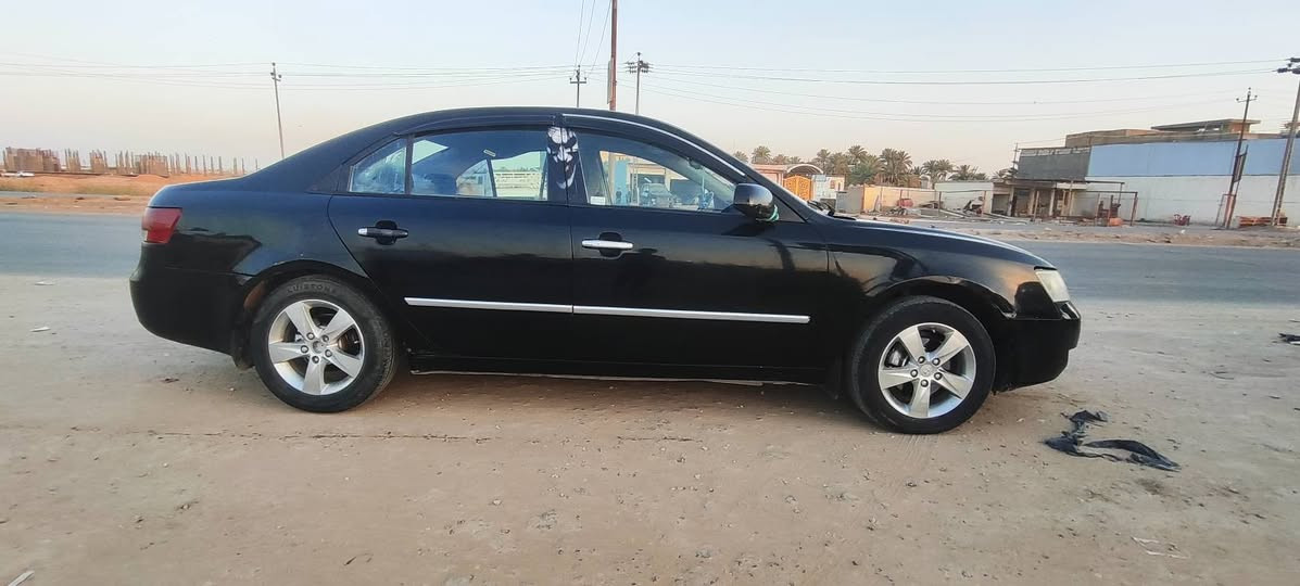 سوناتا موديل 7 لون اسود مصبوغه عام ضربتها جاملغ خلفي بدون دواخل المكينه بيها خيط بخار رقم بابل مكاني ديوانيه قضاء الشاميه 

*********** كوفة, النجف
