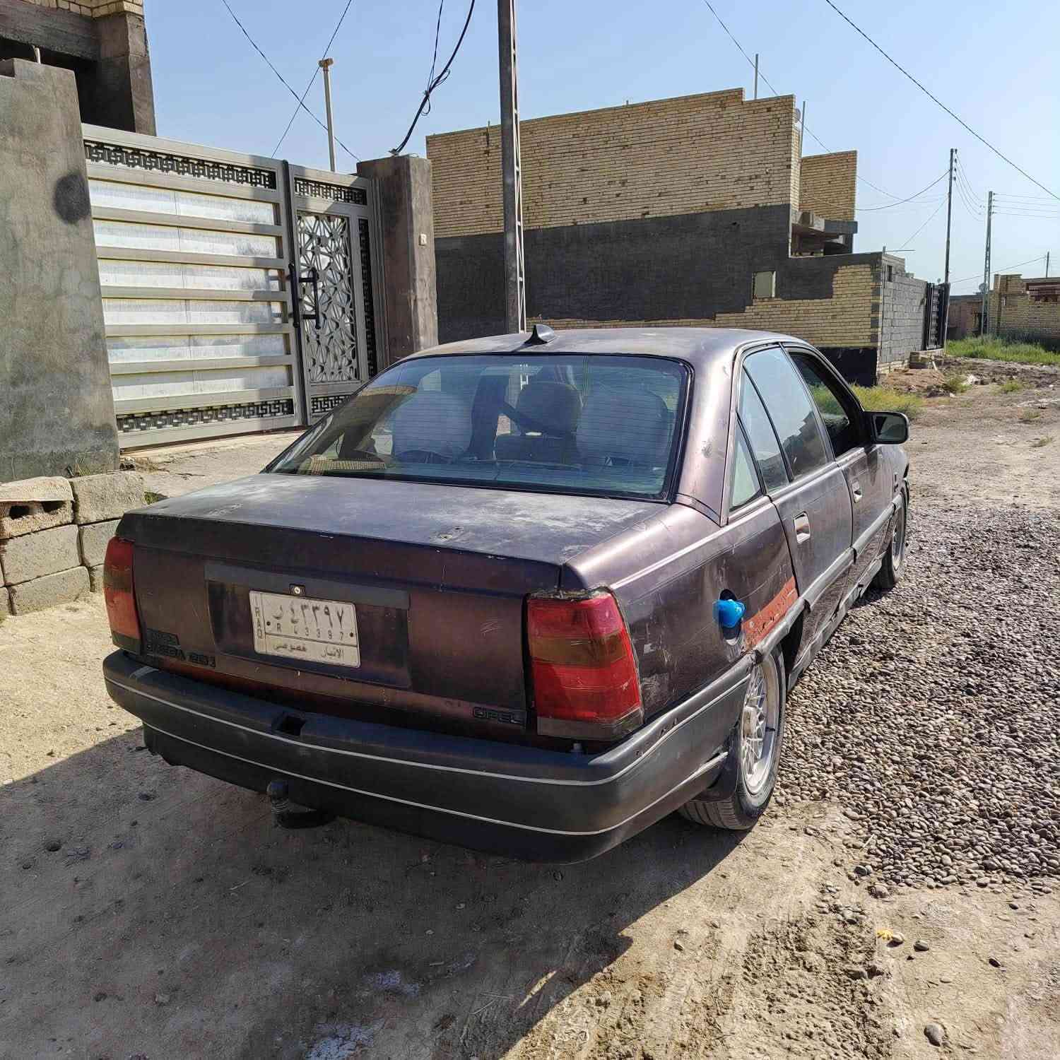 السلام عليكم سياره اوبل للبيع سياره محرك كير  كهربائيات كلها شغاله تحويل ثاني يوم  السعر 20  ورقة وبي مجال 
***********
