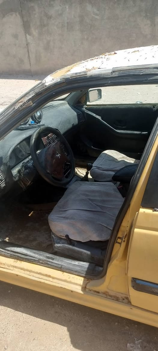 بيجو بارص للبيع مدييل 13 جاهزه مكينه كير تبريد تدفئه سنويه 27 مصفره راعيهاموجود تحويل مباشر السعر 17 مكان ابو الخصيب 
اتصال *********** البصرة, العراق
