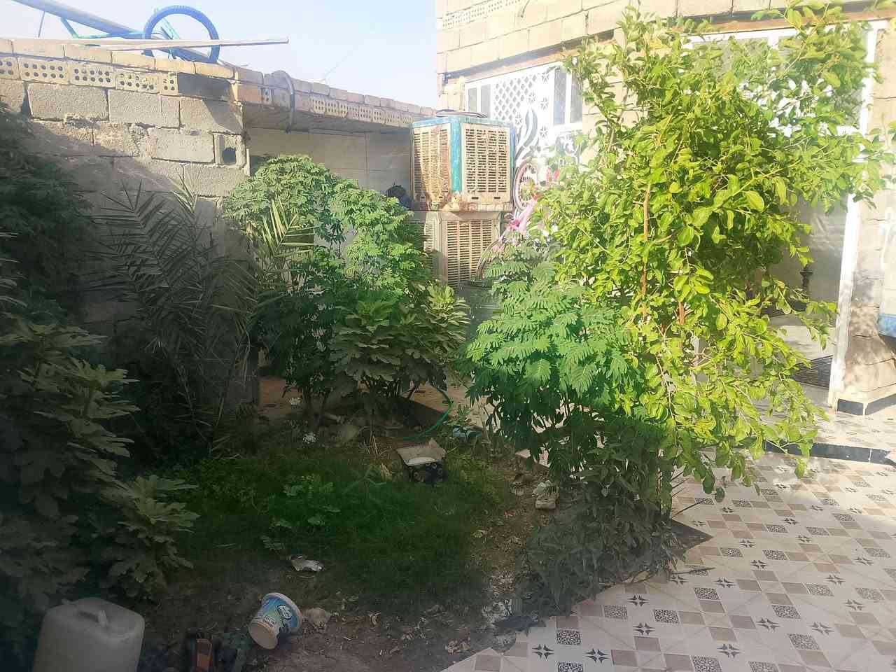 سلام عليكم مشتمل للبيع المساحه 157متر  يحتوي على غرفتين وصاله ومطبخ وستقبال حي الكرار الزراعي.يبعد عن شارع 30 ..........150متر ...شارع بيت سلبوح@***********
