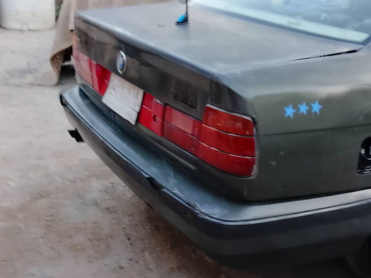 بي ام 525iالسياره مديل2000اصل شرط تحويل لو وكاله سنويه2027 رقم بصره مشروع وطني كير نضيف محرك نص عمر مفتوح حداده حلوه باور عاطل طخم تاير كهربايات شغاله السعر 30وبيها مجال قليل المكان بصره الدير***********
