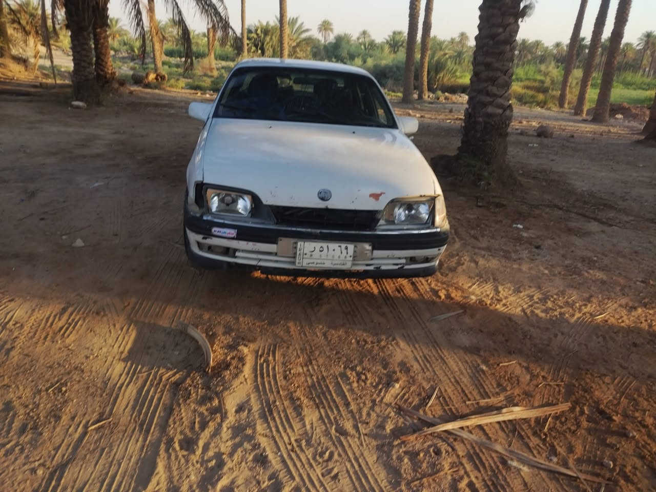 سلام عليكم سياره للبيع موديل92 اوبل اوميكه حداديه زينه كير جديد غرفه حلوه السعر ١٧ ابيه مجال مكان كربلاء ***********
