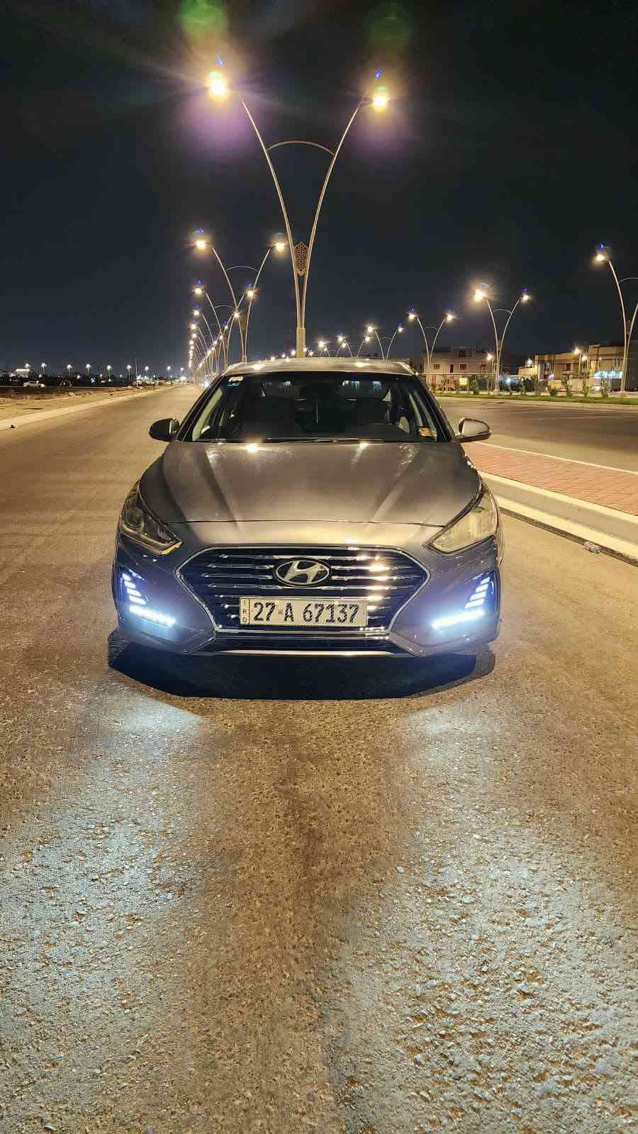 للبيع سوناتا 2018 وارد امريكي حادثهه جاملغ وبنيد وجاملغ الثاني بي كلير بدون شواصي ولا لغود السياره بسمي تحويل ثاني يوم مواصفاتهه فول ماعده الفتحه بصمه ورادارات وكشن كهربأ وهواي مواصفات بيهه مكان السيارة البصره شط العرب السعر 119وبيهه مجال ***********
