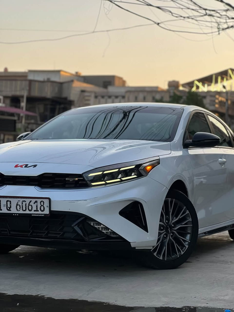 كيا فورتي موديل 2024 GT. line وارد أمريكي
ألون ابيضّ صدفي 

المحرك 2000دوش المرغوب 

السيارة ماشية 32الف 

رقم بغداد أنكليزي السيارة باسمي تحويل ثاني يوم 

سنوية وهزة جديدة

ضربتها موجودة بل سونار 

السيارة خير من الله من كل النواحي كهربائيات كشر ميكانيك

المواصفات:.

1.تشغيل عن بعد 

2.هاند بريك بصمة 

3.تحكم ستيرن

4.رادار  خلفي امامي

5.رادار جانبي مال نقطة عمياء 

وبيها بعد هواية مواصفات معروفة مواصفات ال GT Line

مكان السيارة بغداد الدورة يم جسر حي اسيا

***********

السعر 160 وبيها مجال
