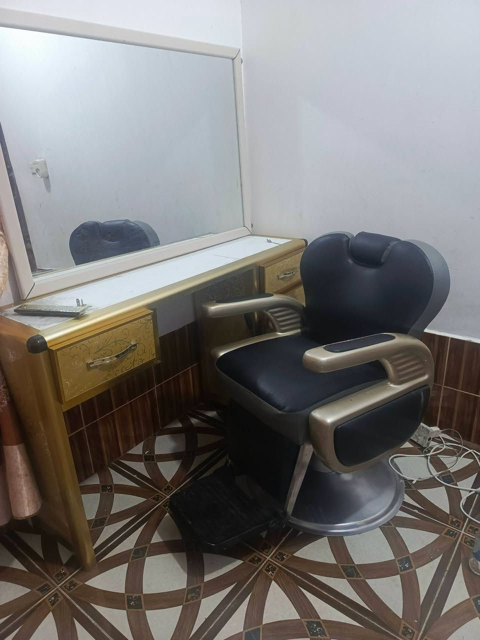 كرسي 💺 حلاقة مع ميز وامراي الميز المنيوم    كلش انضاف شغال  اخو الجديد مع ميز او مرايه
شبح 👻 اكبر حجي بل شبح 👻
الانبار القائم الكرابله 
السعر 
ع خاص 
او وتساب 
او ع رقم 📱
رجانه 
***********
كرسي 💺 حلاقة مع ميز وامراي الميز المنيوم    كلش انضاف شغال  اخو الجديد مع ميز او مرايه

