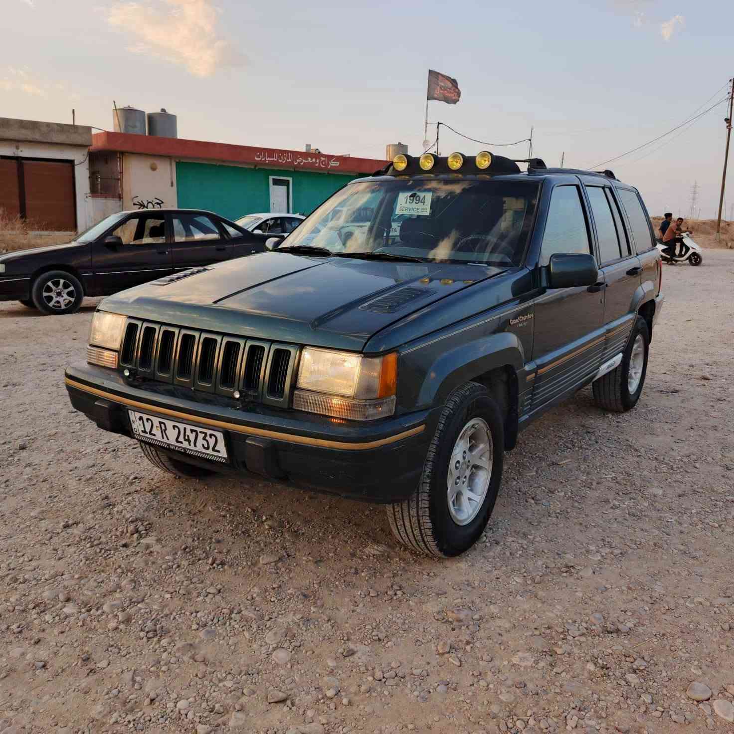 جيب شيروكي موديل94 السياره حلوه مكينه وكير شرط  لاضربه ولا صبغ السياره بلاديه طخم تاير جديد طخمه نظيف رقم نينوئ 12 بسمي
سعر قفل 52
#مكاني #تلعفر ***********
