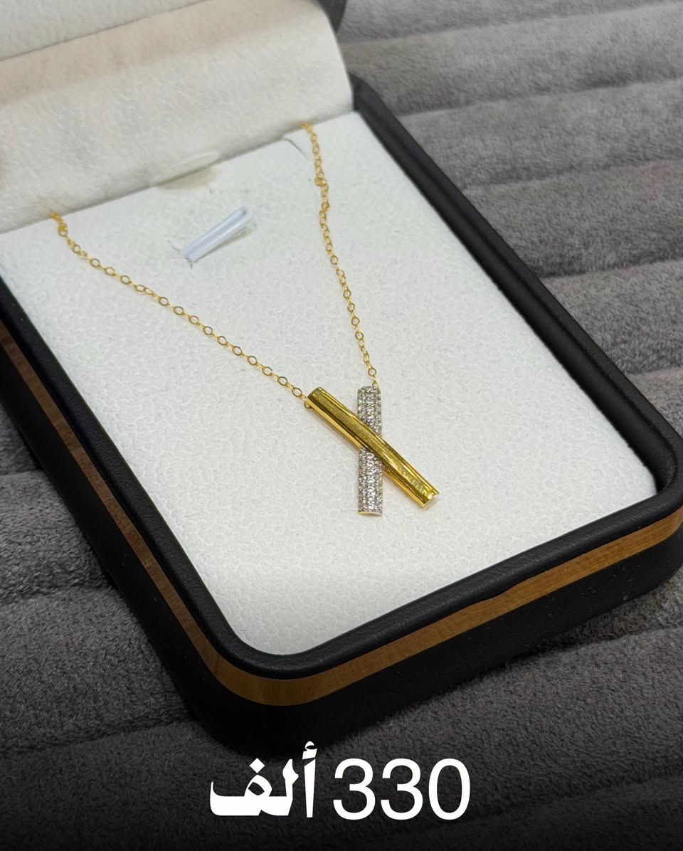 شنو أكثر قطعة عجبتج؟ 😍
***********
📍 مجوهرات الأخوين – الغزالية – شارع البدالة – سوق المائدة

نص مكتوب في الصور:
- عندج اقل من 500 ألف ؟ شوفي شنو تكدرين تشترين ذهب 😍 حرك الصورة 🖐️
- 420 ألف
- 415 ألف
- 330 ألف
- 465 ألف