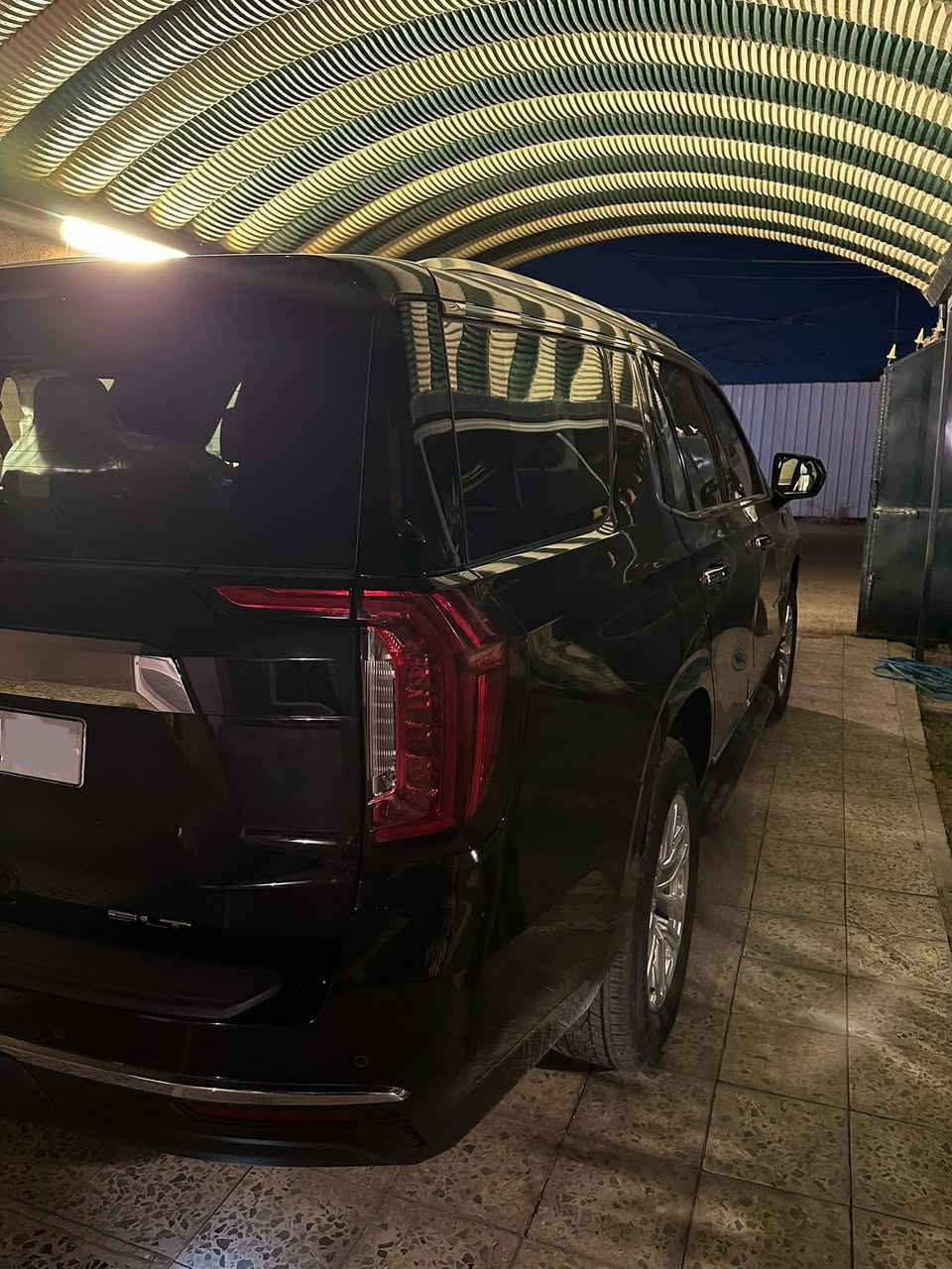 السلام عليكم 
يوكن SLT GMC خليجي مكفولة كفالة عامة تحت ضمان شركة المنصور العراقية للسيارات ماشي 13 الف مغلف PPF 
السعر 535 ورقة وبيها مجال 
 ***********
