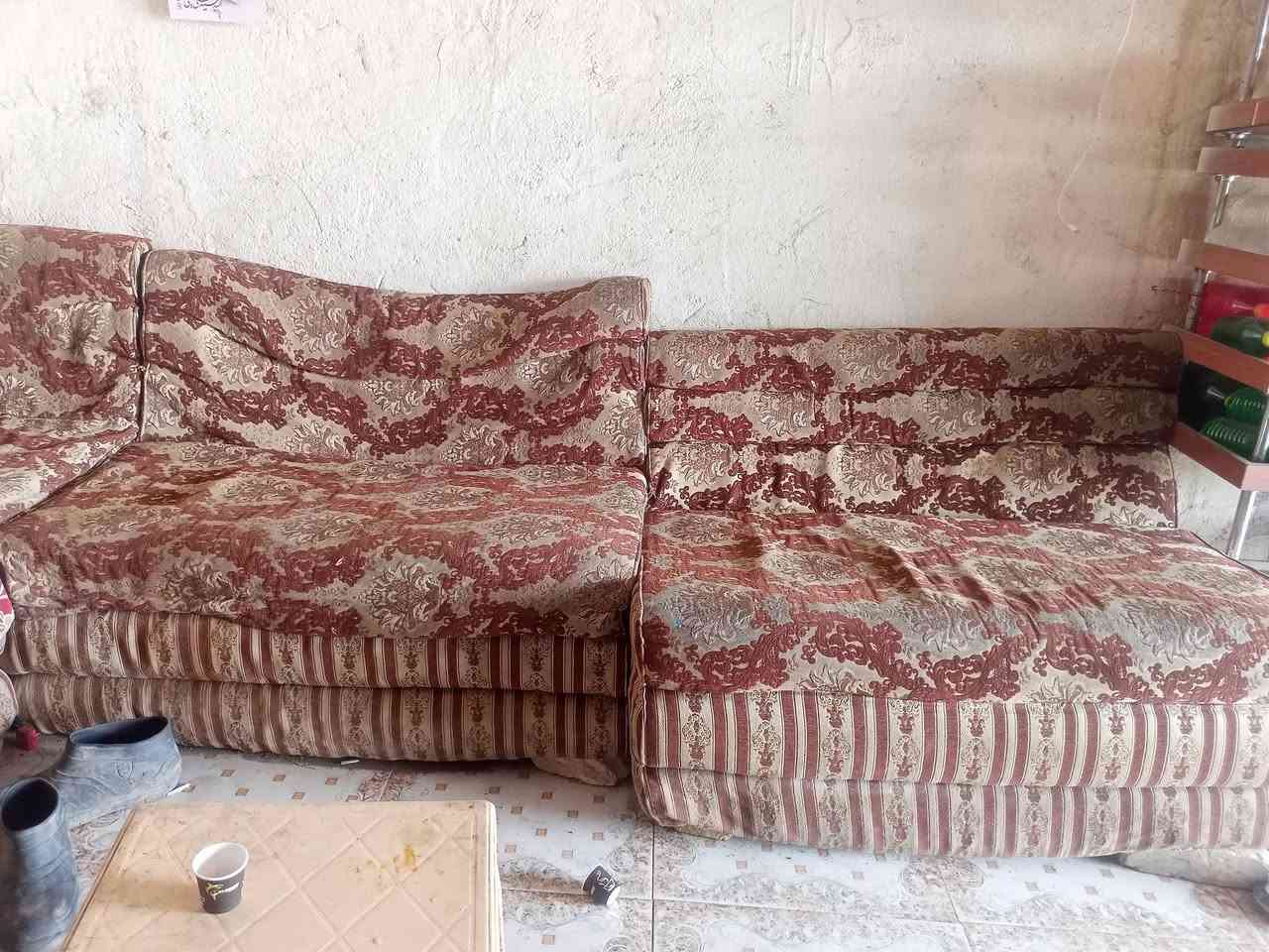 قنفات سفنج مستعملات للبيع العنوان مدينه الصدر ناصريه مركز
***********
