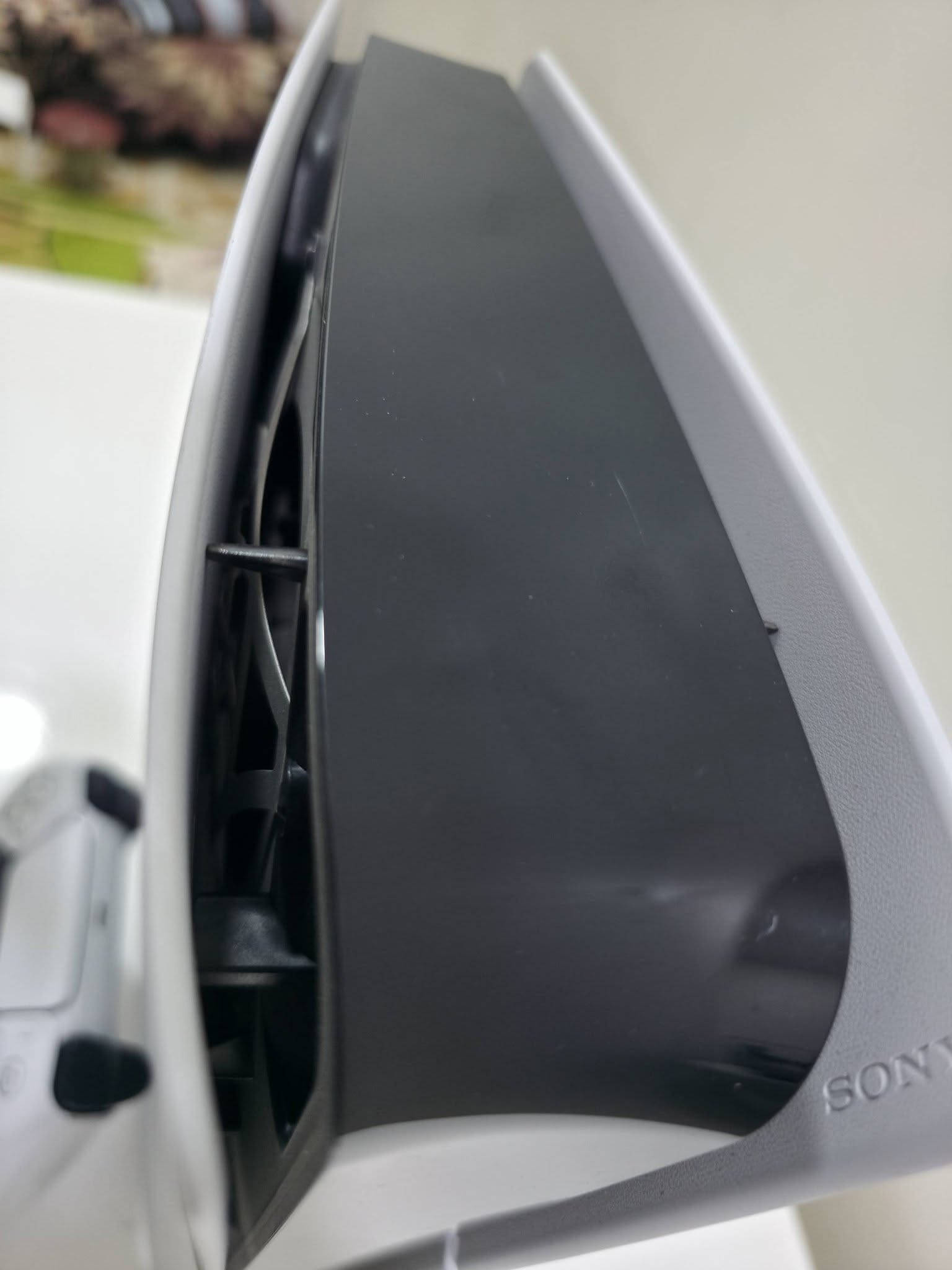 السلام عليكم اخوان 

playstation 5 slim 
للبيع مع قرص

الجهاز نظافة 99% غير مفتوح والكارتونه موجودة وياه 

اليدة الخاصة بالجهاز موجودة مع وجود
 ال (HDMI/ وكيبل الطاقة/ وكيبل الشحن الخاص باليدة) 

الذاكرة: تيرا

المكان: ميسان والتوصيل غير متوفر 

السعر850الف دينار وبيه مجال

التواصل واتساب ***********
