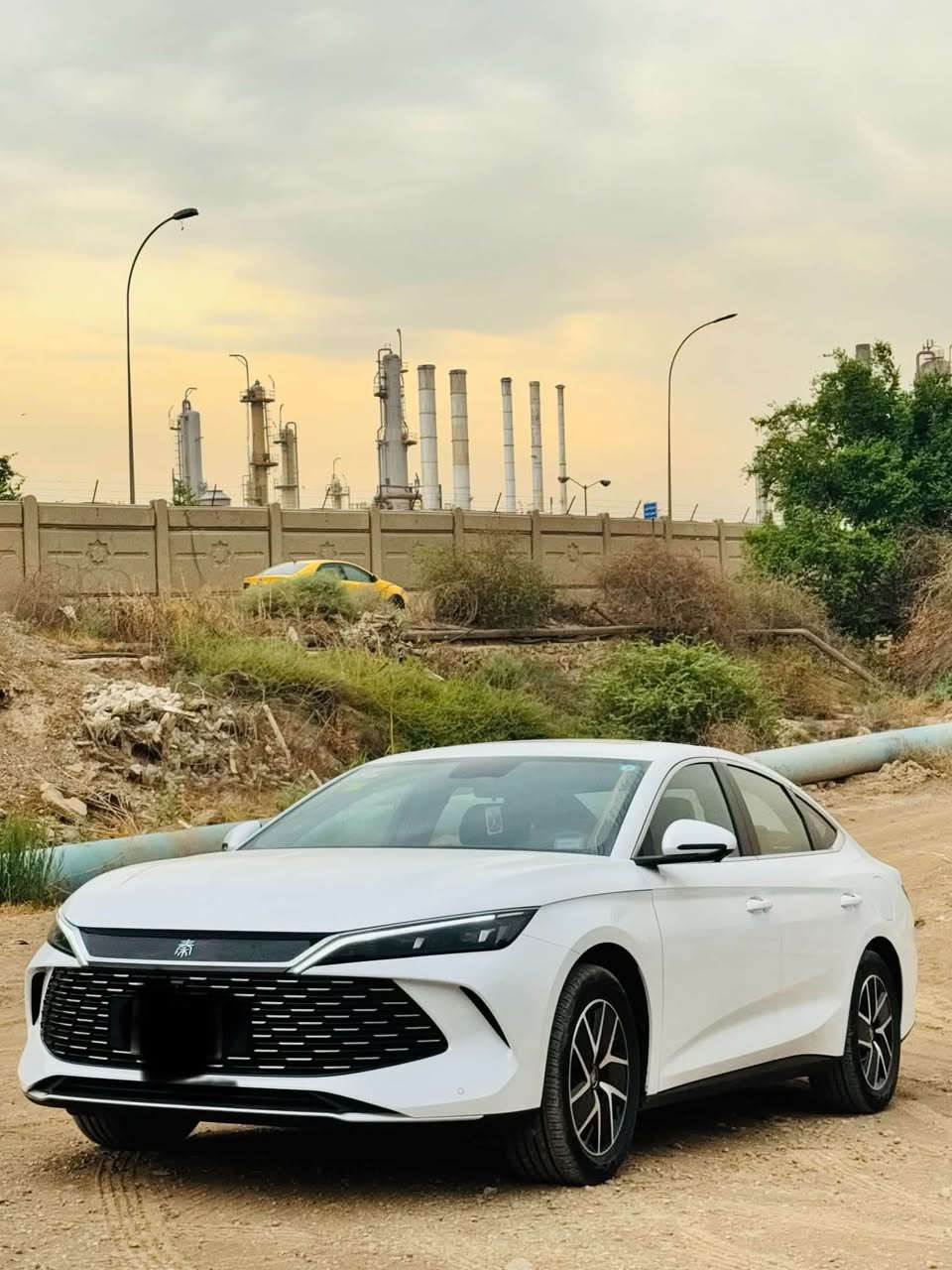 سلام عليكم للبيع BYD كن L
موديل 2024 

لون ابيض

فوول مواصفات 

كرسي كهرباء

اربع كامرات 360 درجة 

حساس امامي خلفي 

كراسي جلد 

شاشة جبيرة وقلابة 

بعد هواي مواصفات 

بطاريه كبير 120 كيلو 

بصمتين وكارت

 

(ملاحضه) السياره كفاله عامه من الزلغ ومن كل النواحي

السيارة ماشية 5000 اخت الزيرو

 العنوان بغداد

السعر 26/800 مليون وبيها مجال

***********
