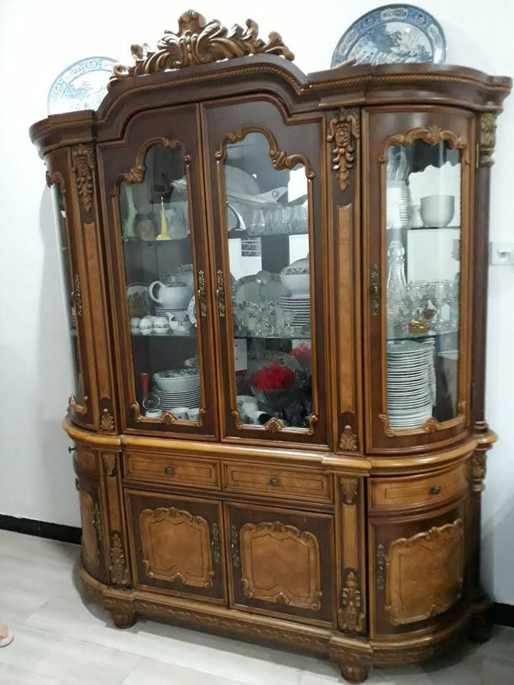 اغراض مستعملة • طقم سفرة