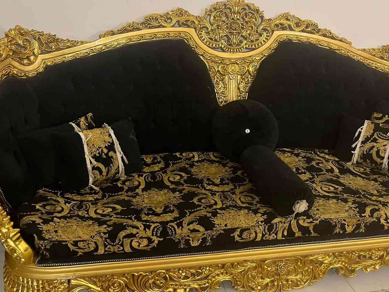 كنب • زان • مصري
