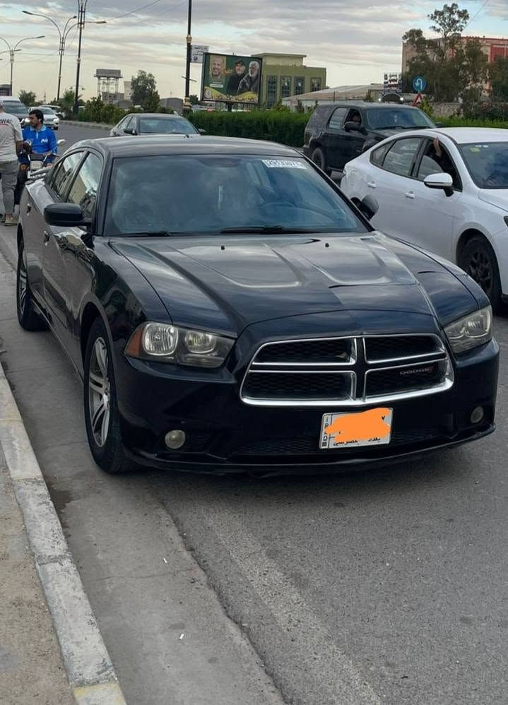 السلام عليكم
جارجر SXT
للبيع فقط 
لون اسود
موديل 2013
رقم بغداد مشروع وطني 
شرط التحويل 
ضرر كما مرفق بالصور فقط 
كفاله عامه
... مواصفات
. شاشه كبيرة
. كير عصا
. بصمه
. سياره ماشيه100 ميل اصلي 
.كشن كهربائي
. داخل اسود 
. ويل18 خليجي
.تخم تايرات جدد 
. مكينه3600
. مكان السياره موصل وصاحب الشرعي بالموصل 
ملاحظه
سياره نظيفه كلش استخدام شخصي مداخله استعراضات ولا مشتغله بخط سياره جاهزه بدون اي نقص
للاستفسار الاتصال ع الرقم 📞
***********
