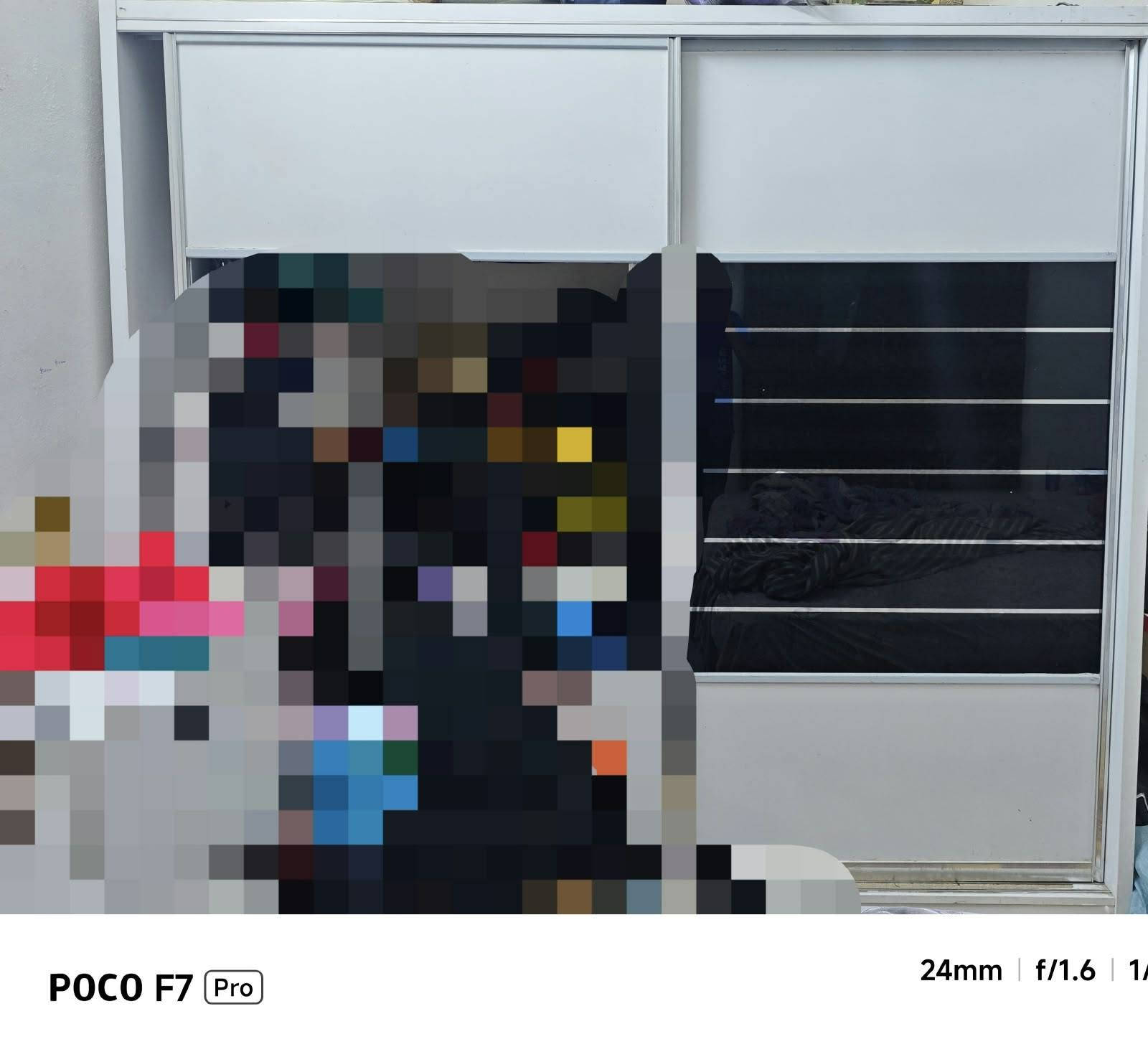 السلام عليكم غرفه نوم كويتيه مستعمله  774 740 9890
السعر 375

نص مكتوب في الصور:
- POCO F7 Pro 24mm | f/1.6 | 1/50s | ISO250 2026.08.31
- POCO F7 Pro 24mm | f/1.6
- POCO F7 Pro 24mm | f/1.6 | 1/100s | ISO200 2026.08.31
- POCO F7 Pro 38mm f/1.6 1/100s ISO250 2026.08.31