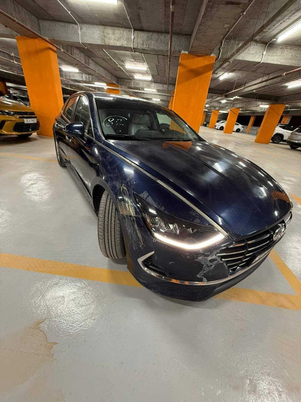 سوناتا 2021 اربيل سنوية جديده 
محرك 2.5  تنفس طبيعي يعني بانزين عادي 
وارد أمريكي 
حادث بنيد طاير على لقمارة وحزام 
رادار تحذير قياده ذاتية شاشات تحكمات 
ترحيب وتوديع كاملة معروفة مواصفات لسوناتا 
السعر 123 رقم ***********
