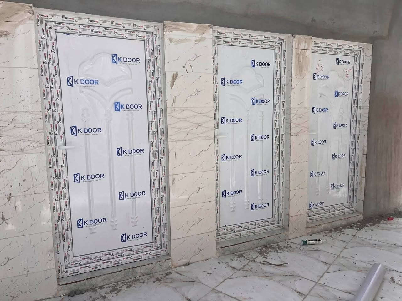 عليك الاختيار ___ وعلينا التيسير
أبواب تركية: متانة وشكل ولا غلطة

شبابيك وأبواب
 (بلاستيك PVC وألمنيوم): عزل مضبوط للحرارة والصوت وشغل يعيش وياك.

محجر درج: أمان وفخامة لمستك بالبيت.

زين ليش تشتري من عدنا؟ 
اقساط سهلة ومريحة وعلى راحتك.

نظام منصة لمدة 10 اشهر 

متوفر نقد + اقساط + منصة 

***********

