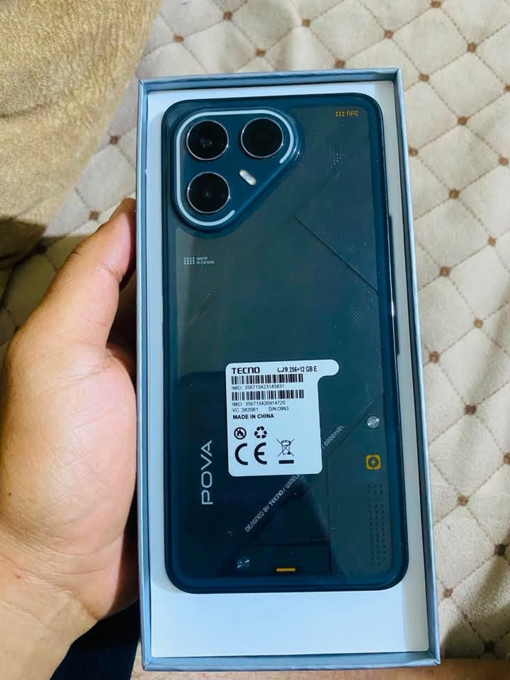 🔥 وحش الألعاب والبوبجي للبيع أو المراوس 🔥
للبيع أو المراوس جهاز Tecno Pova 7 Ultra 5G (نسخة الألترا الخارقة)، الجهاز غني عن التعريف وسعره بالجديد غالي ومكلف!
ليش هذا الجهاز قنبلة للألعاب وبوبجي؟
 المعالج: Dimensity 8350 Ultimate – أداء صاروخي سلس وثبات فريمات عالي بالبوبجي بدون تقطيع ولا لاغ.
 الرام والذاكرة: رام 24GB (12+12) مع ذاكرة 256GB – تنزيل ألعاب ثقيلة وتفتح أطلس التطبيقات بلمشة عين.
 الشاشة: AMOLED بدقة 1.5K ومعدل تحديث 144Hz – سلاسة واستجابة لمس خيالية بالرمي والتنقل.
 البطارية والشحن: بطارية ضخمة 6000mAh تدوم أوقات لعب طويلة + شحن سريع 70W وشحن لاسلكي 30W.
الحالة: الجهاز أخت الجديد ونظيف جداً مع كامل ملحقاته والباكيت.
💰 السعر المطلق: 357 ألف (سعر قفل ومناسب جداً مقارنة بسعر الجديد)
🔄 المراوس: متوفر حسب الرغبة والجهاز المعروض. مراوس ايفون هم ***********
