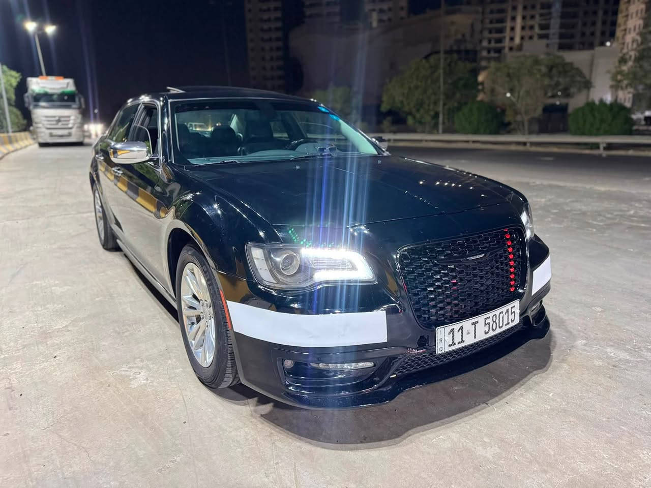 السلام عليكم
كرايسلر اوباما 300C
موديل 2016
ماشيه 132.450 الف
فول مواصفات 1/1 
(بانوراما-كشنات تدفئة تبريد-كشنات و مقود خزن ميموري-برده خلفيه-تشغيل عن بعد-كار بلاي)
السياره كلين تايتل صور السونار مرفقه 
*********** للبيع او مراوس
