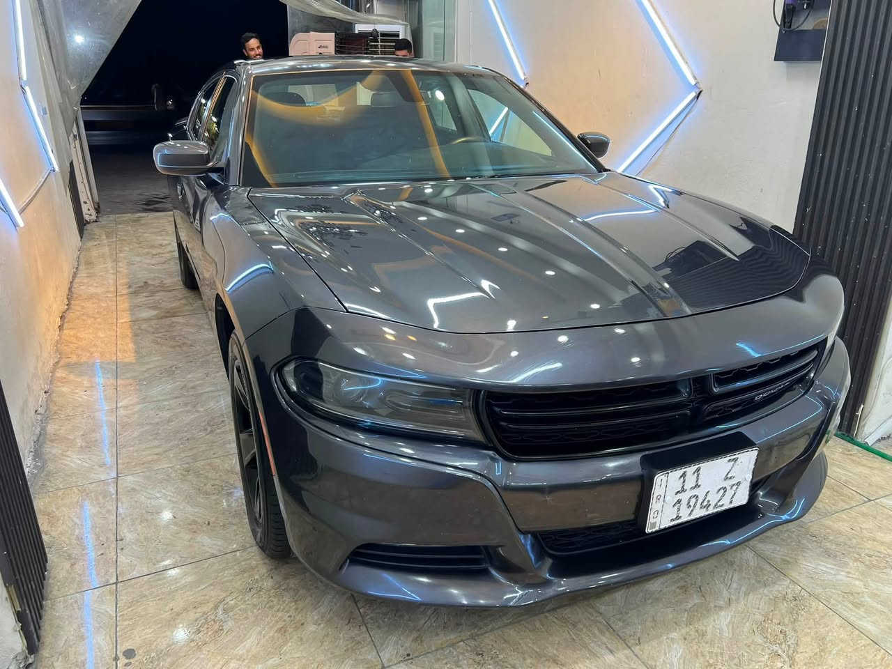 سلام وعليكم
جارجرموديل 23
اصل بوليسي ومغيره SXT
حادث بجم بنيد وجاملغ يسرى وتصليح باللغد الايسر
بدون صبغ تبديل بنيد وجامع 
السياره جديده وعله وظع الشركه مناقصه اي شي 
السعر 200$
***********
