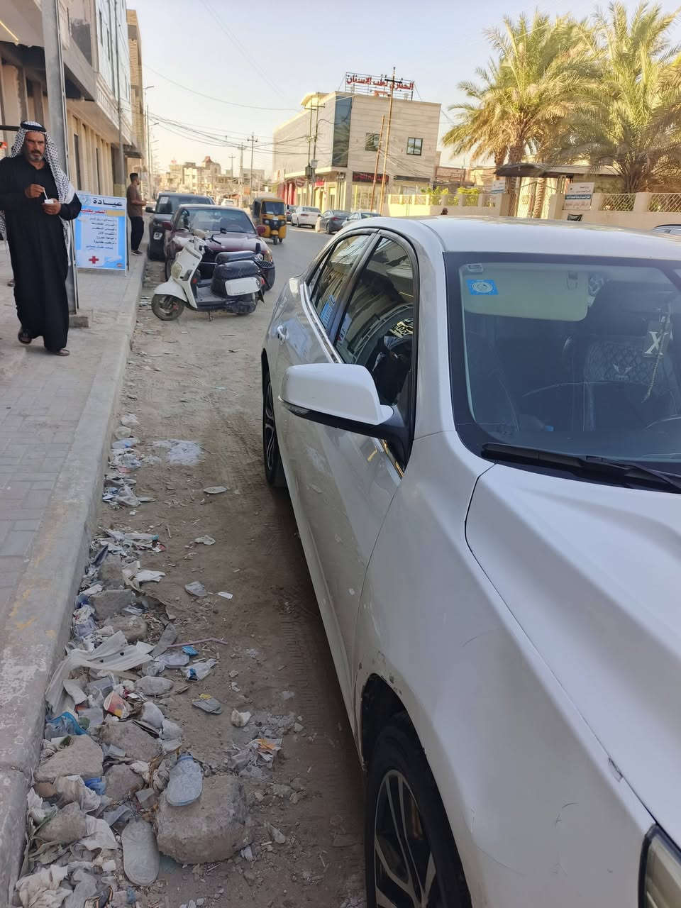 ماليبوا 2013 خليجي محرك 2400 دوش تنفس طبيعي  
سياره بيه قطعتين صبغ جاملغ امامي موضح بصور طعجه على بارد ترجع هوه وجنطه بيه خسفه صغيره  وجاملغ خلفي هوه ضرره وتكدى تجي وتجيك
محرك وكير وتبريد  خير من الله 
اناره بدشبول داخليه بلادي 
شاشه اندرويد 
اربع ابواب جام كهربائي 
سايد بريك كهربائي 
سياىه جويتر ونوزلات وبلكات مبدلهن قبل سبوع  ادامه كامله بما فيها عبوه الفيت بم 
تخم تاير والحداديه بدلتهن اليوم 
السياره بأسمي شوكت ماتريد احولك سعره ٨٠ وبيه مجال
الاستفسار 
*********** خاص مفتوح ايضآ 
مكاني بابل المسيب
