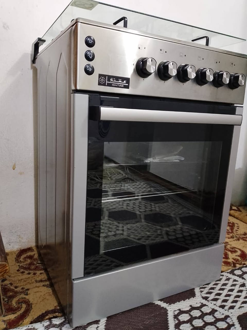 طباخ للبيع شرط شغل سعل 220عنوان نهروان عشر تالاف***********
