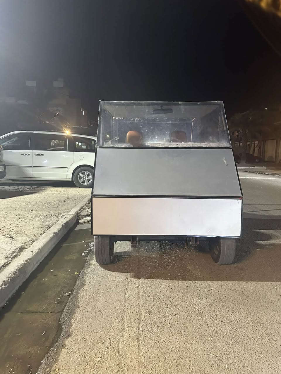 مطعم متنقل • سايبر بركر • بغداد العامرية