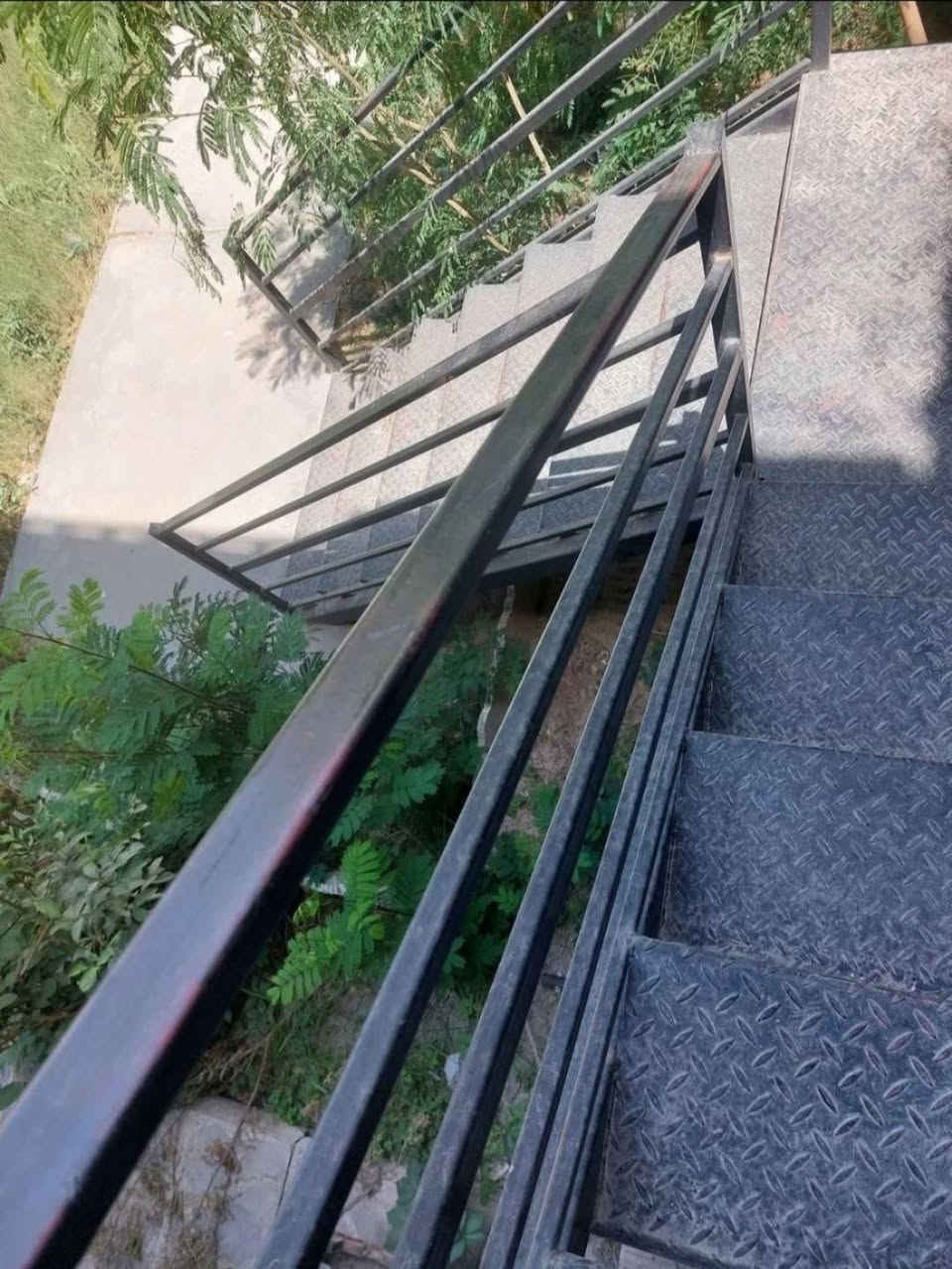 درج حديد جكرابليت ثقيل الوزن جدا رقم الهاتف *********** بي واتساب
