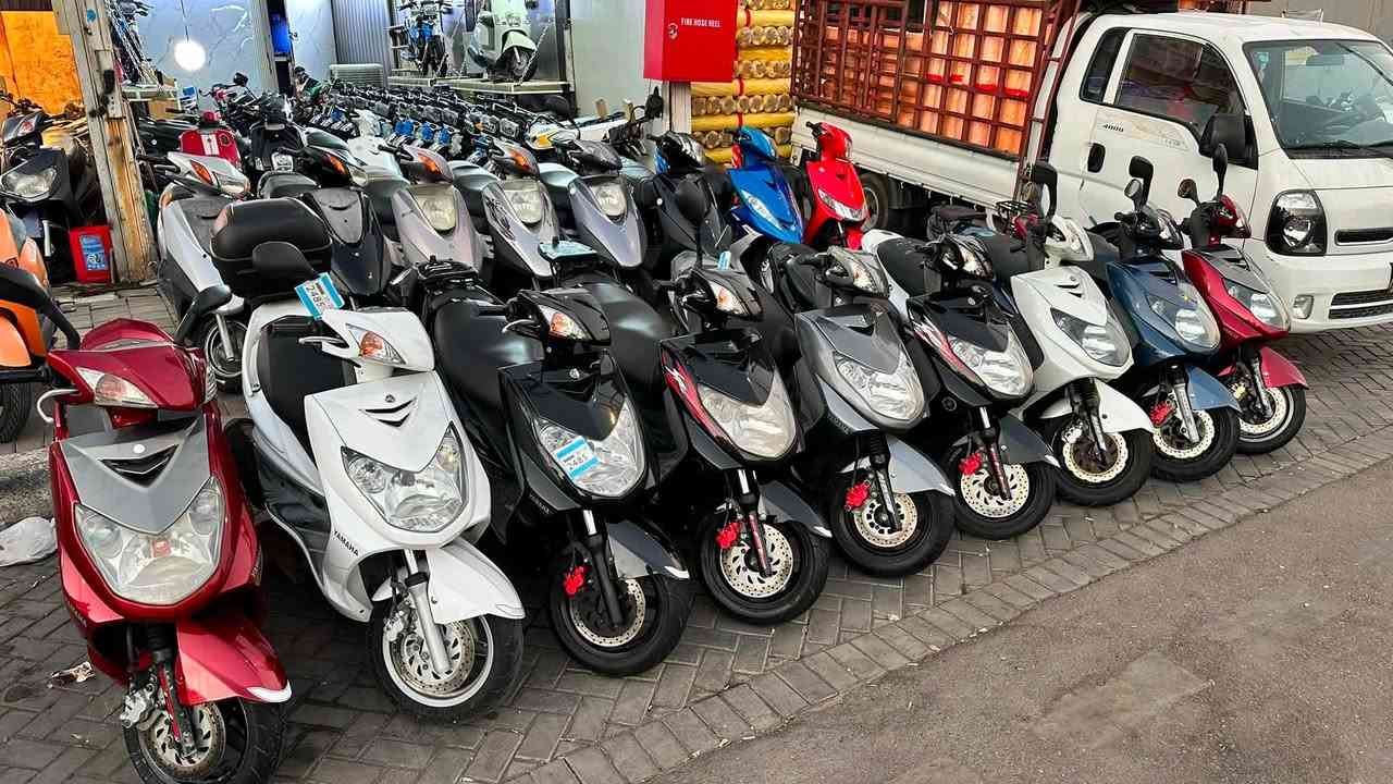 القسط الشهري 95 الف فقط وبدون مقدمة 
الاصلي الباب الاول ضمان صيانة سنتين مجاناً 
العنوان بغداد شارع فلسطين شارع الظلال 
يوجد توصيل داخل بغداد وجميع المحافظات 
للحجز والاستفسار يرجى الاتصال ‭***********‬
