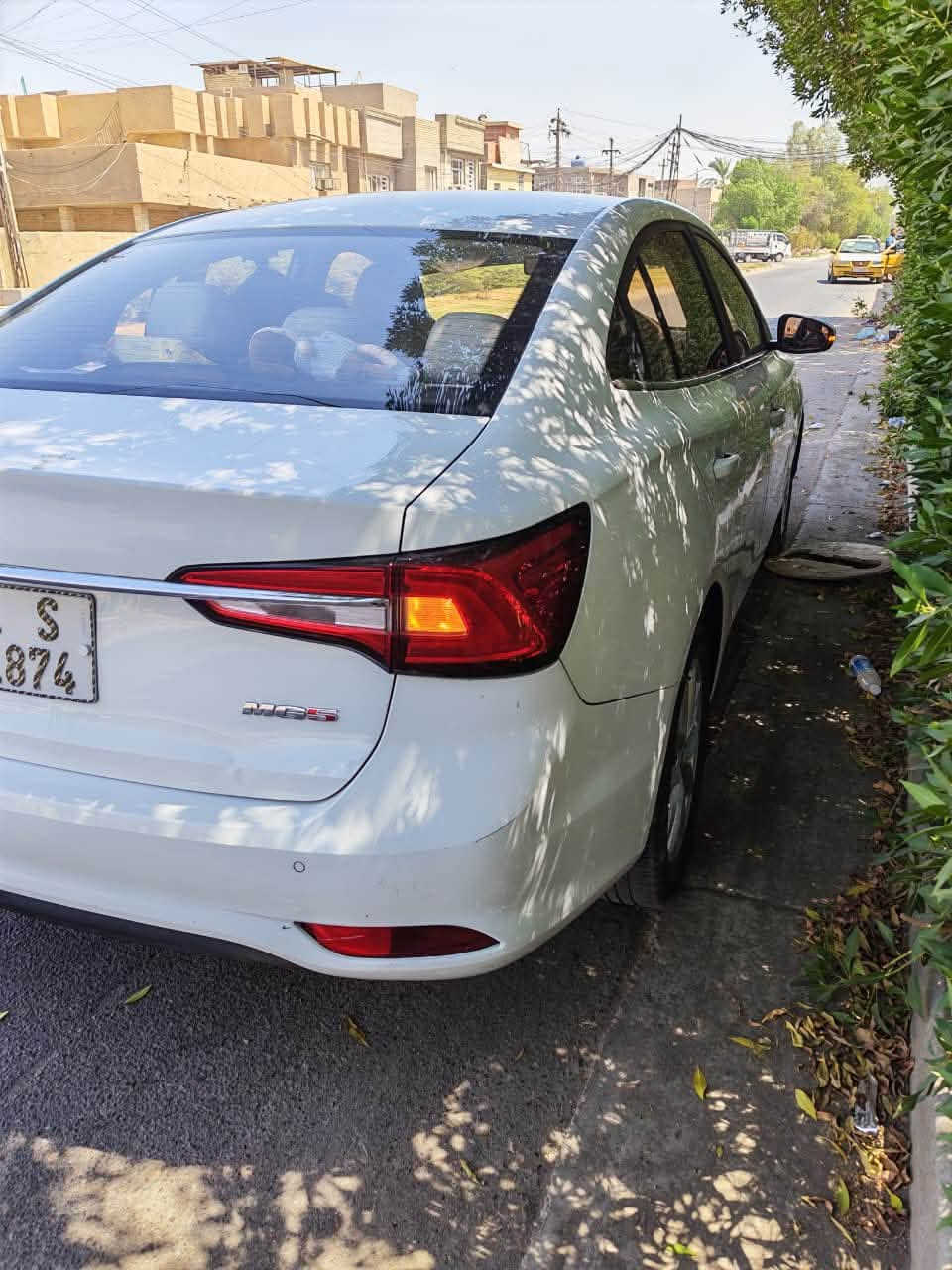 �
للبيع سيارة 

🚗 MG5 2023

⚪ اللون: أبيض

⚙️ محرك 1500 سي سي

✅ 4 سلندر

✅ أوتوماتيك

📍 الممشى: 43 ألف كم فقط

المواصفات:

✔️ شاشة لمس كبيرة

✔️ كاميرا خلفية

✔️ مثبت سرعة

✔️ تكييف ثلج وتبريد قوي جداً

✔️ مقصورة واسعة ومريحة

✔️ شنطة خلفية كبيرة

✔️ استهلاك وقود اقتصادي جداً

✔️ قيادة هادئة ومريحة داخل المدينة وعلى الطرق السريعة

✔️ سيارة نظيفة وجاهزة للاستخدام مباشرة

ملاحظات للفحص:

▫️ مبدل بنيد

▫️ رصعات بسيطة بالباب 

السيارة مناسبة للي يريد سيارة موديل حديث، اقتصادية، قليلة الممشى، وبسعر منافس مقارنة بالموديل والسنة.
 سعرها 103$ وبيها مجال 

📞 للجادين فقط،  ***********

“ما محتاجة مصرف سيارة نضيفة
