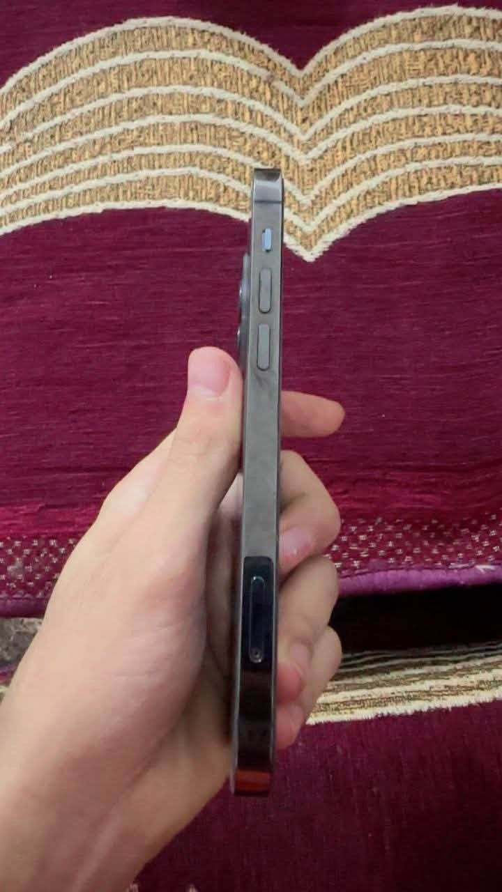 آيفون ١٢ برو • بطارية ١٠٠ • شاشة مبدلة