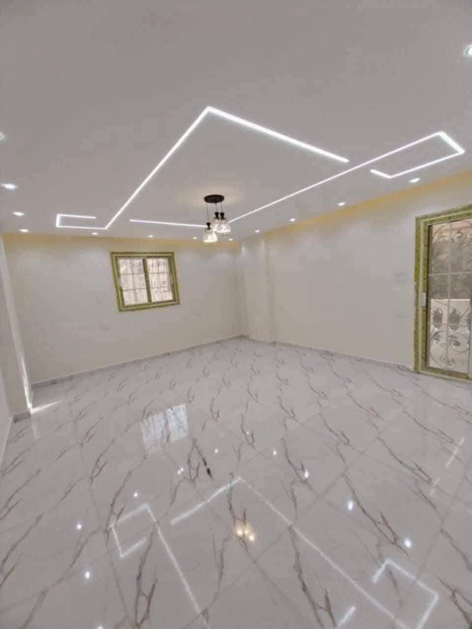 السلام عليكم      أدمن لا تقصرخويه
صباغ اشتغل داخل      
وخارج أنواع الصبغ 
والتصليح بسعار مناسبة 
شغل كلش حلو ومرتب 
***********
الرقم الاستفسار خاص:🌺 
الصباغ أحمد الساعدي 
السكن العبيدي    (  واتساب مفتوح
