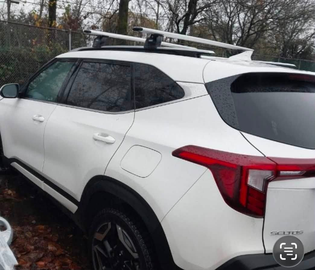 كيا سيليتوس
راكات (ROOF RACK) مال كيا سيليتوس مل الموديلات نضافتهن 100‎%‎ امريكية اصلية مع المفاتيح مالتهن تتحمل وزن قوي.. سعرهن بأمريكا 560$ 
رايدهم ب200$ وبيتي بالمنصور الداودي واكو توصيل
ملاحظة/ سهلات الشد اي واحد يگدر يشدهم وشرط امريكيات اصليات
***********
