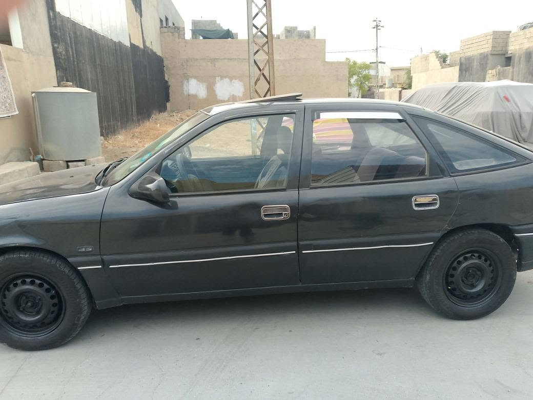 اوبل اوميكاء محرك 20 كير عادي موديل94 موصفات ABS قفل مركزي رقم كركوك مشروع وطني لحد 31 سنويه بي كوبون بازين كول على بلاد سيار بدنا بي ضربه خفيف بدون خياس فقط بواحد سعر 26 بي مجال بصيط  شرط تحويل غرامه رقم موبايل *********** كركوك, العراق
