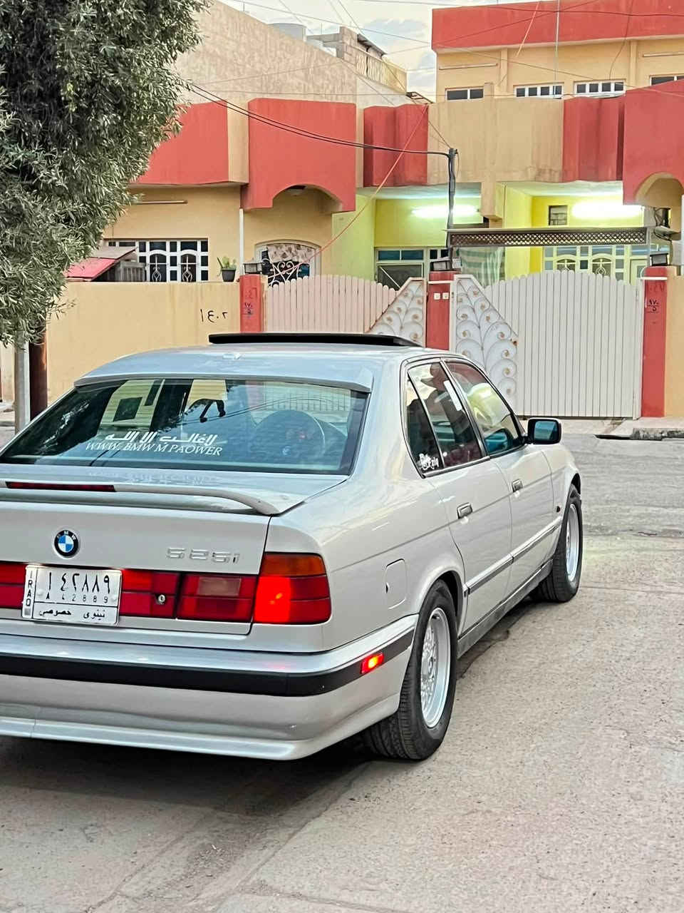 للبيع فقط 525 عدله اصل وفصل سياره مكفوله من حادث او ضرر صبغ عام جماليه دخل جلد وصاج بحاله ممتازه مثل ما موضح بل صور مضومه زينون بل كامل من ليت على بلوجتر اشاره لد كير ومحرك بشرط تبريد ثلج ❄️ بطاريه جديده ✅صدر امامي خلفي جديد بشرط باو الاصلي اكسل 1/4 يعني بل 240 رونك 4 طخم تاير جديد ويل كب خليه اصلي بحاله جديده جدا شاشه كود الاعطال تقرا صفر يعني كلوب ما بيها عاطل ثلاث انضامه قياده سبورت + ايكو + مانع انزلاق لثلوج شاشه قلاب + تزويد فقط كزوزت هدرز سلايت روڤ طكتين تصعيد جامات تألقا ئي مع قفل السنتر لوك اخواني السعر 85  وبي مجال بسيط ***********
***********
