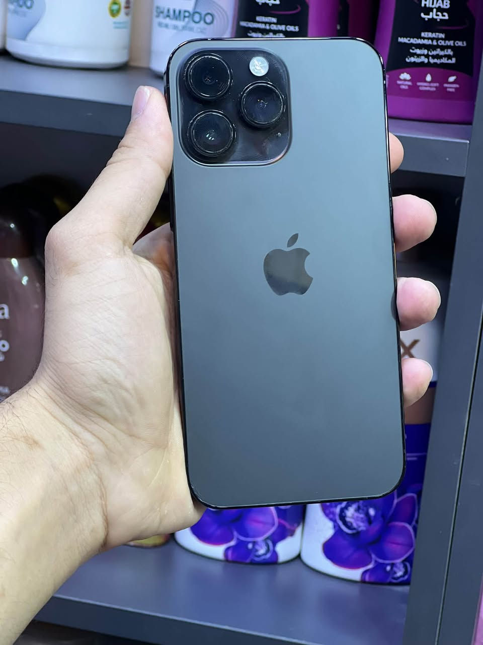 أيفون 14 برو ماكس 🖤
شريحه ألكترونيه 
بطاريه 90%🔋
ذاكره 256
نظافه 100%
السعر800ألف قفل  كامل ملحقات + لزكه كفر هديه 🎁
متوفر بيع  بل نقد والأقساط لحاملي بطاقه ماستر الرافدين 
***********
