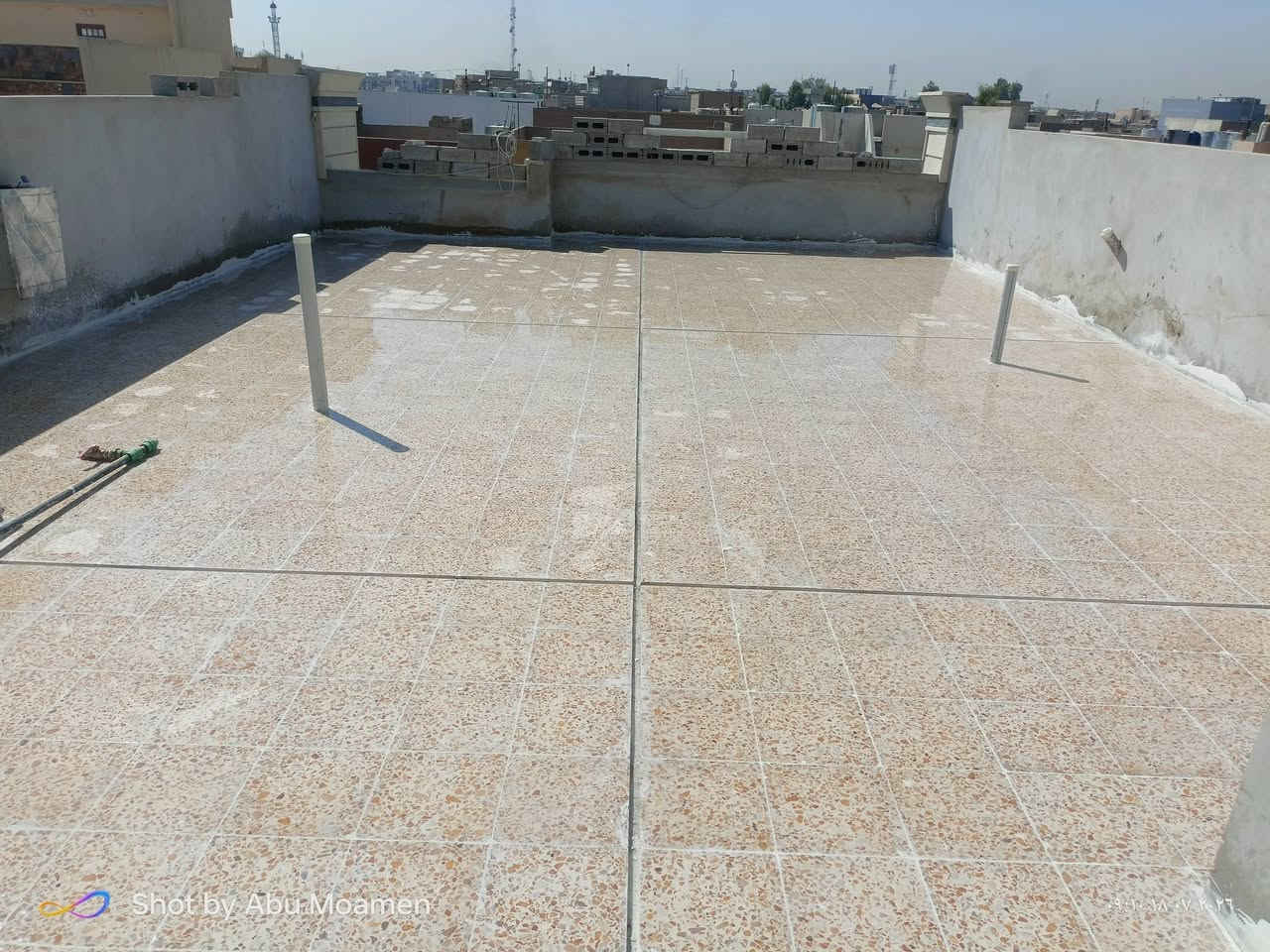 عمل ارضيات وجدران كافة انواع السيراميك والبورسلين والمرمر .داخل الموصل باسعار مناسبة  للاستفسار الاتصال ***********
