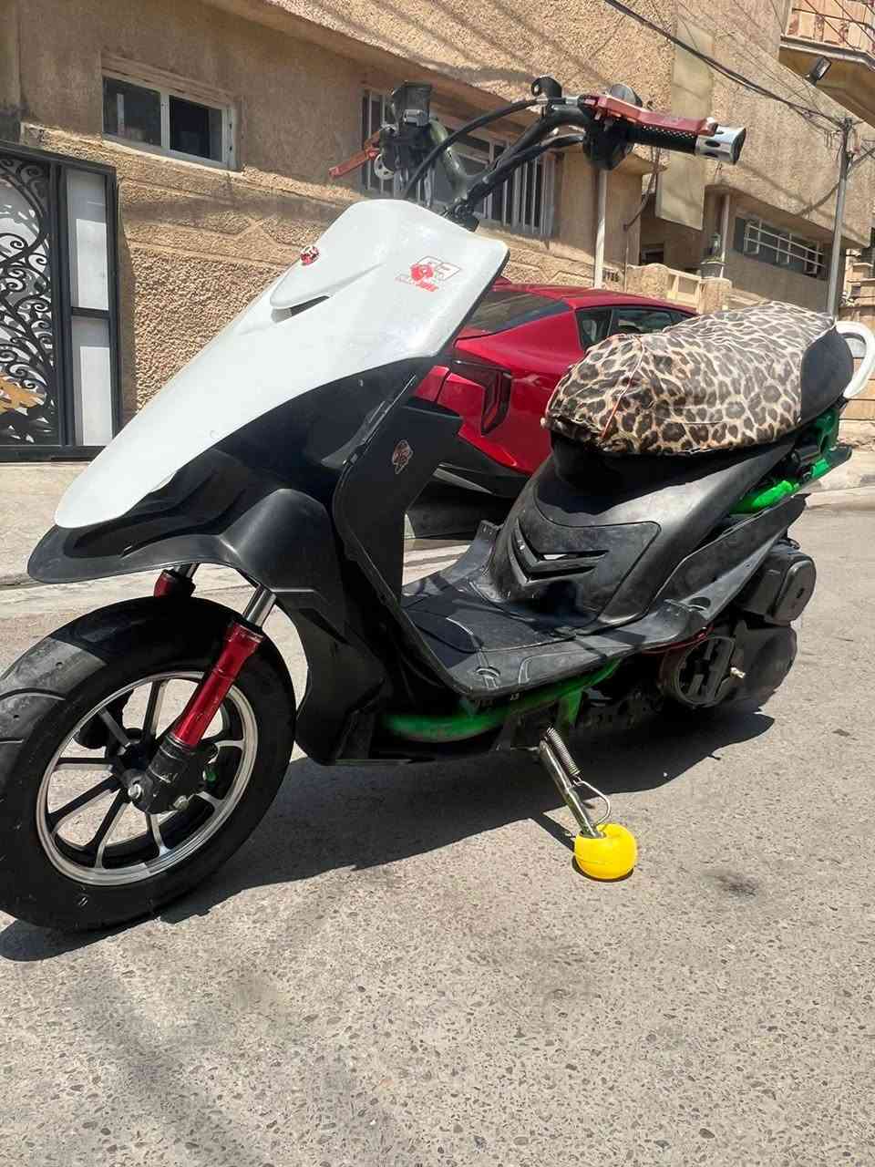 سلام عليكم عدله مال لعب 
تعمير جديد بيه رواسط مال حمالات من وره بوشه 55 تجفيت جديد ودراجه كلشي بيه جديد ما ناقصه شي شغل واطلع نكره سلف كهربائيات كامله مكاني بغداد بياع المعالف ***********
