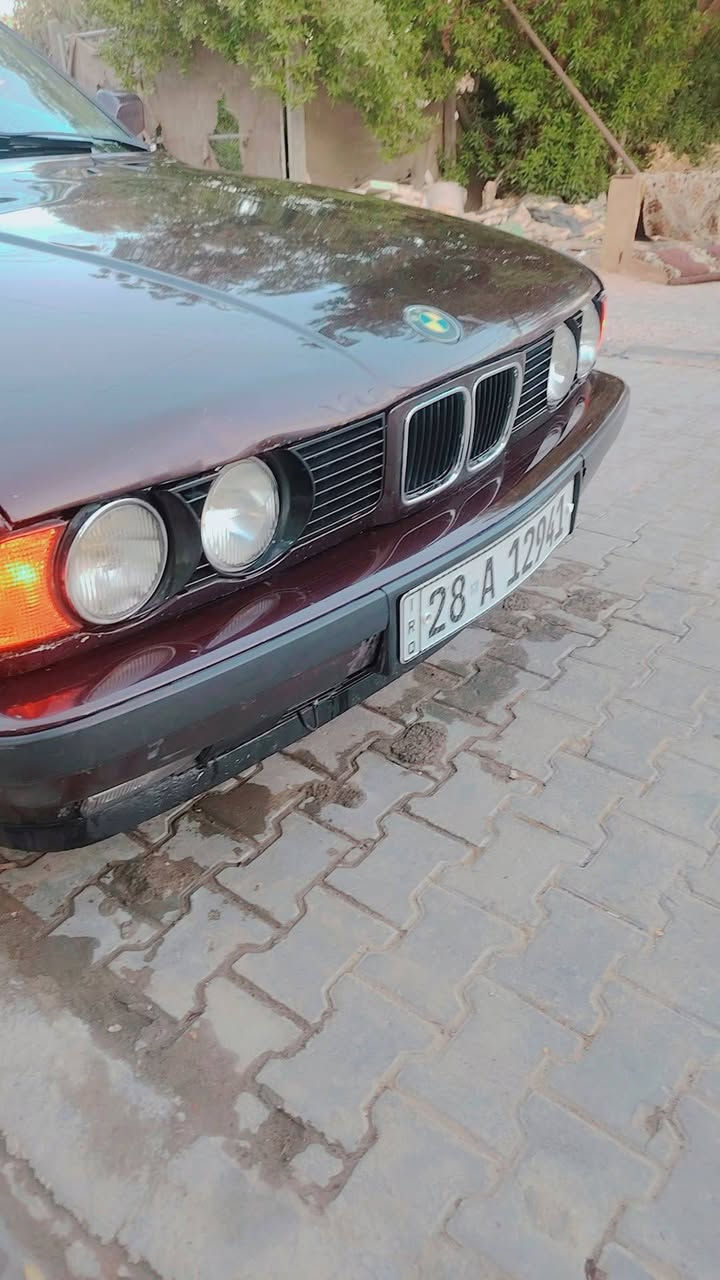 سلام عليكم بي ام البيع مديل 91مكينه وكير بلديات حجم 520 مسكر فانوس تخم تاير تبريد ثلج 🥶 حداديه جاهزه من كلشي رقم نجف نكليزي تحويل ثاني يوم  العنوان نجف السعر 45 وبيه مجال رقم الهاتف بيم واتساب ***********
